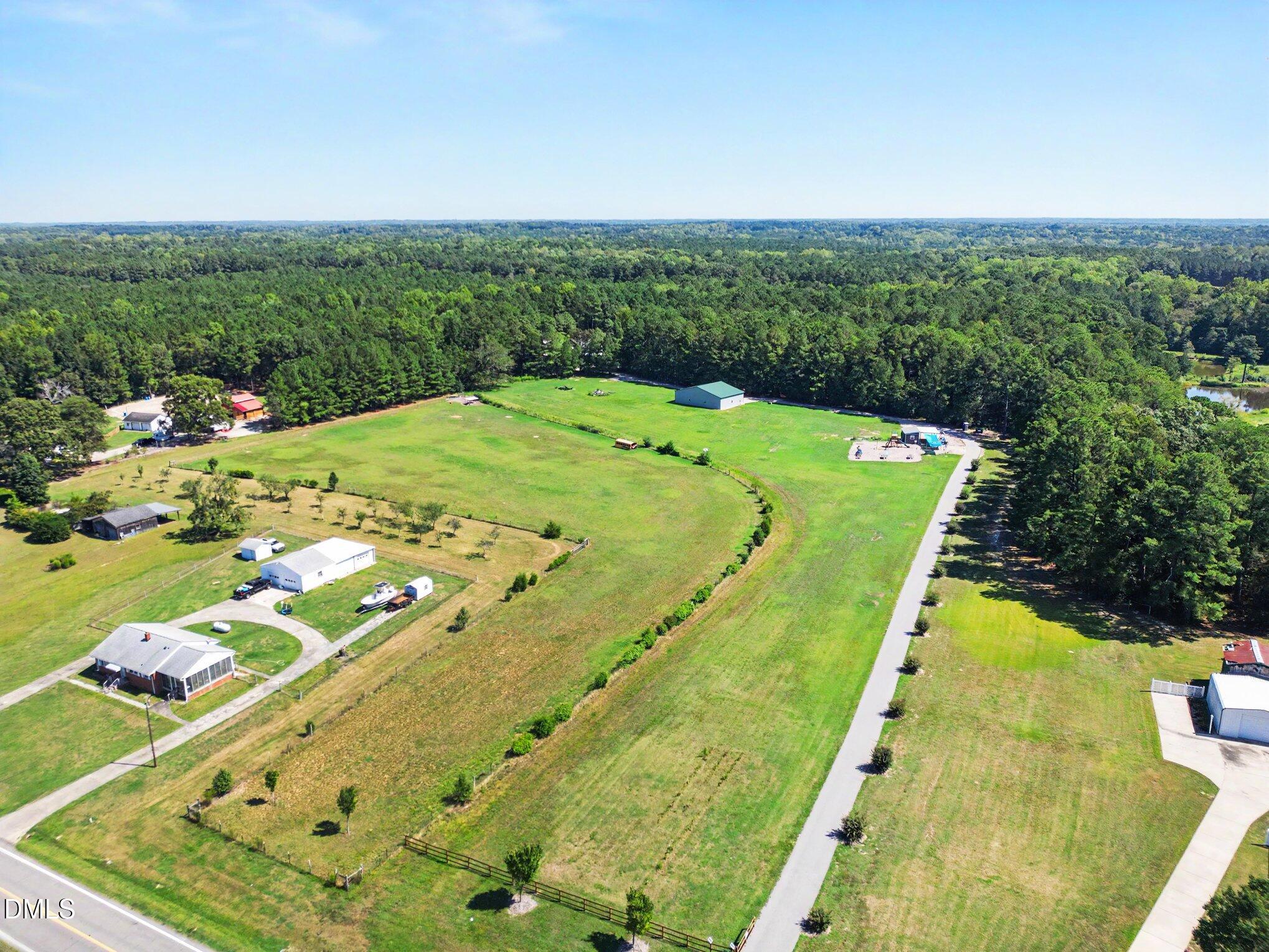 main property photo 29
