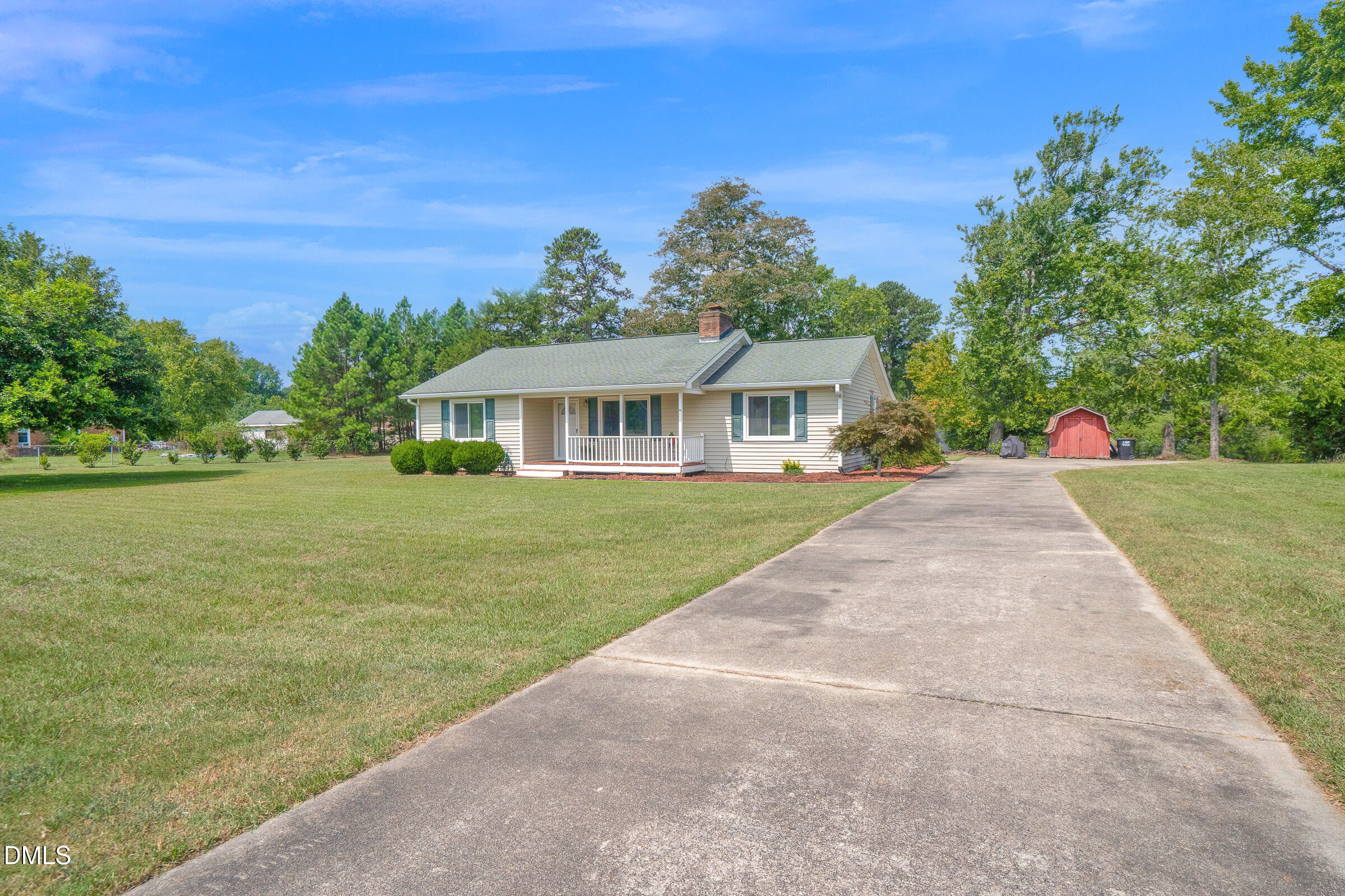 main property photo 30