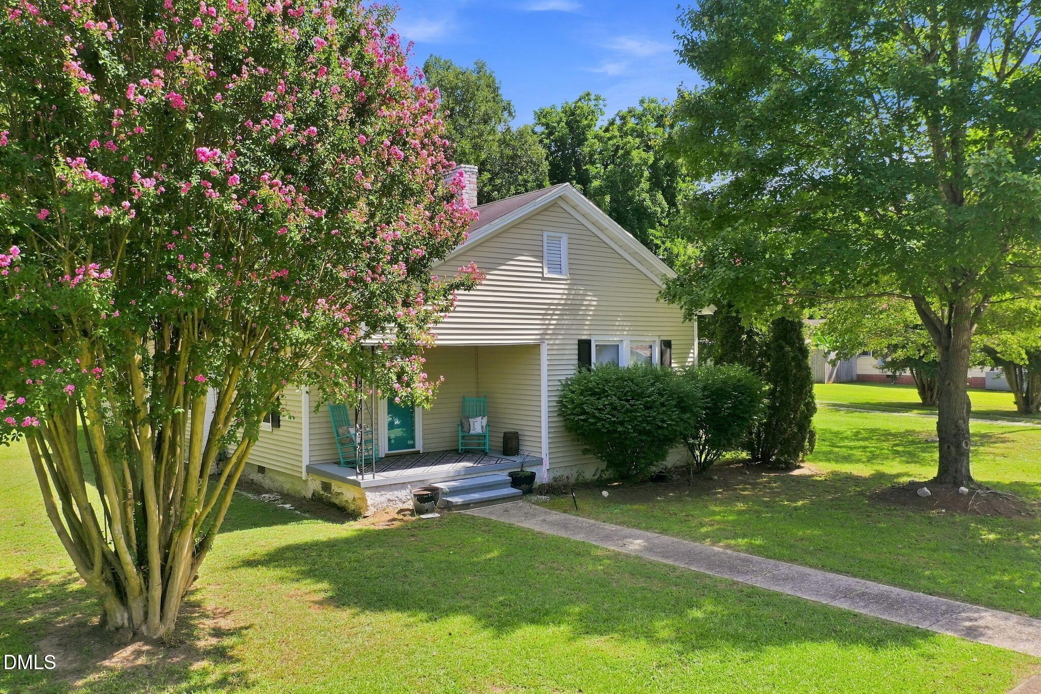 main property photo 24