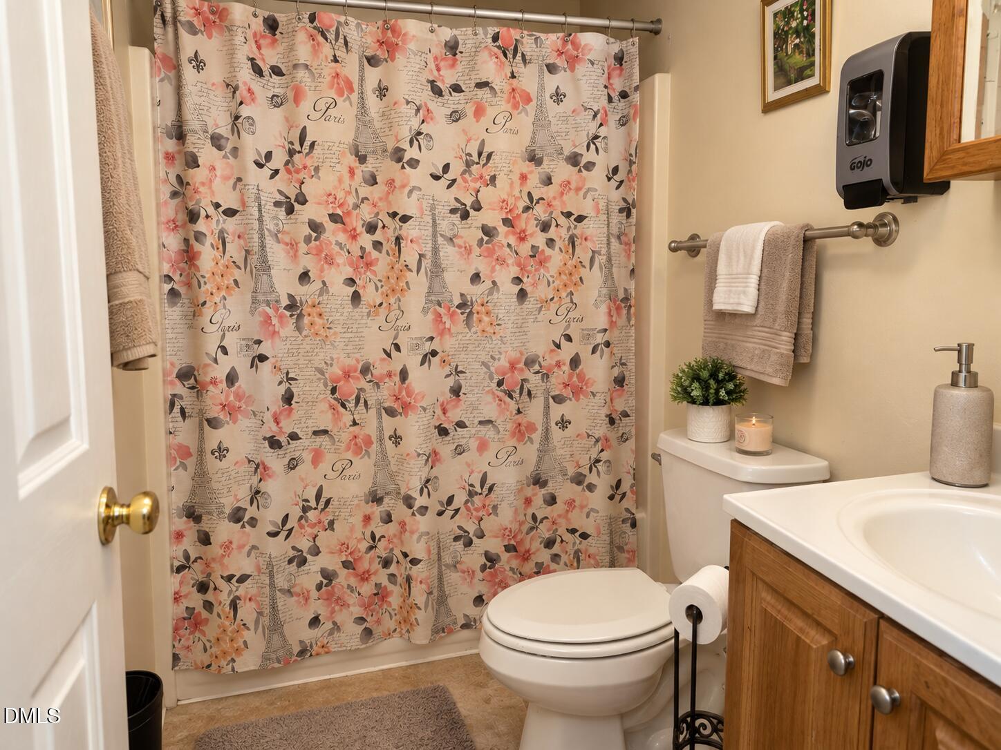 main property photo 4