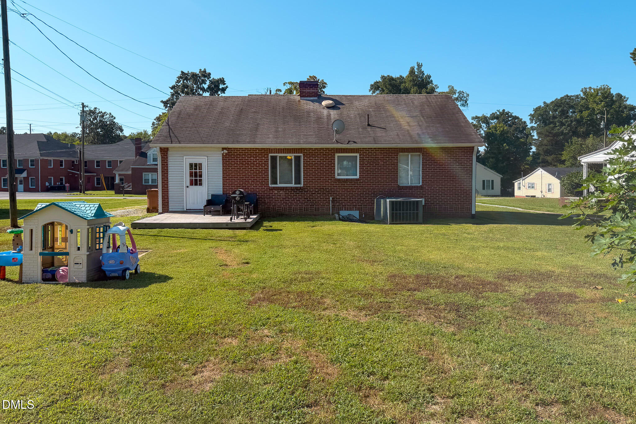 main property photo 19