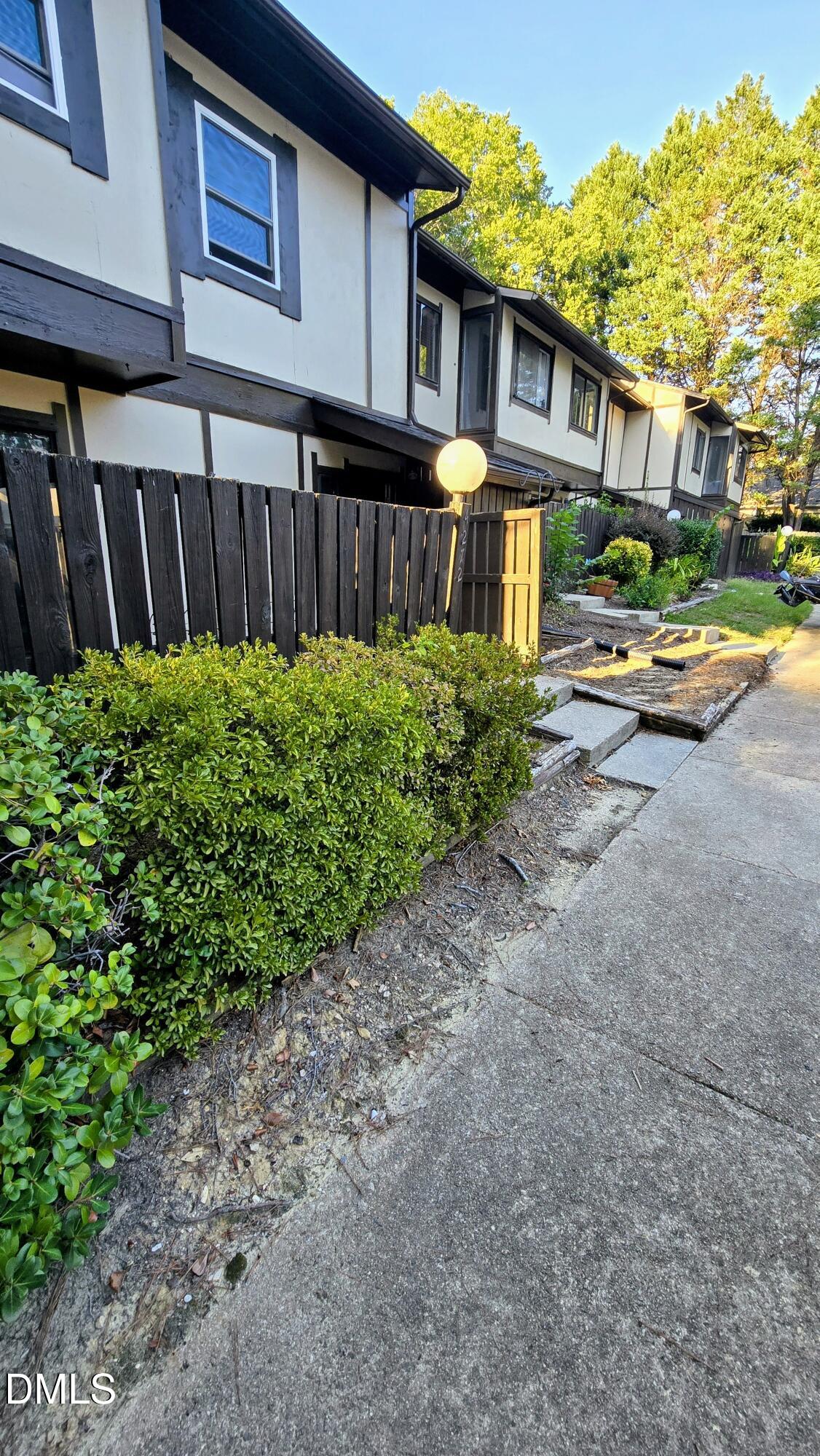 main property photo 0