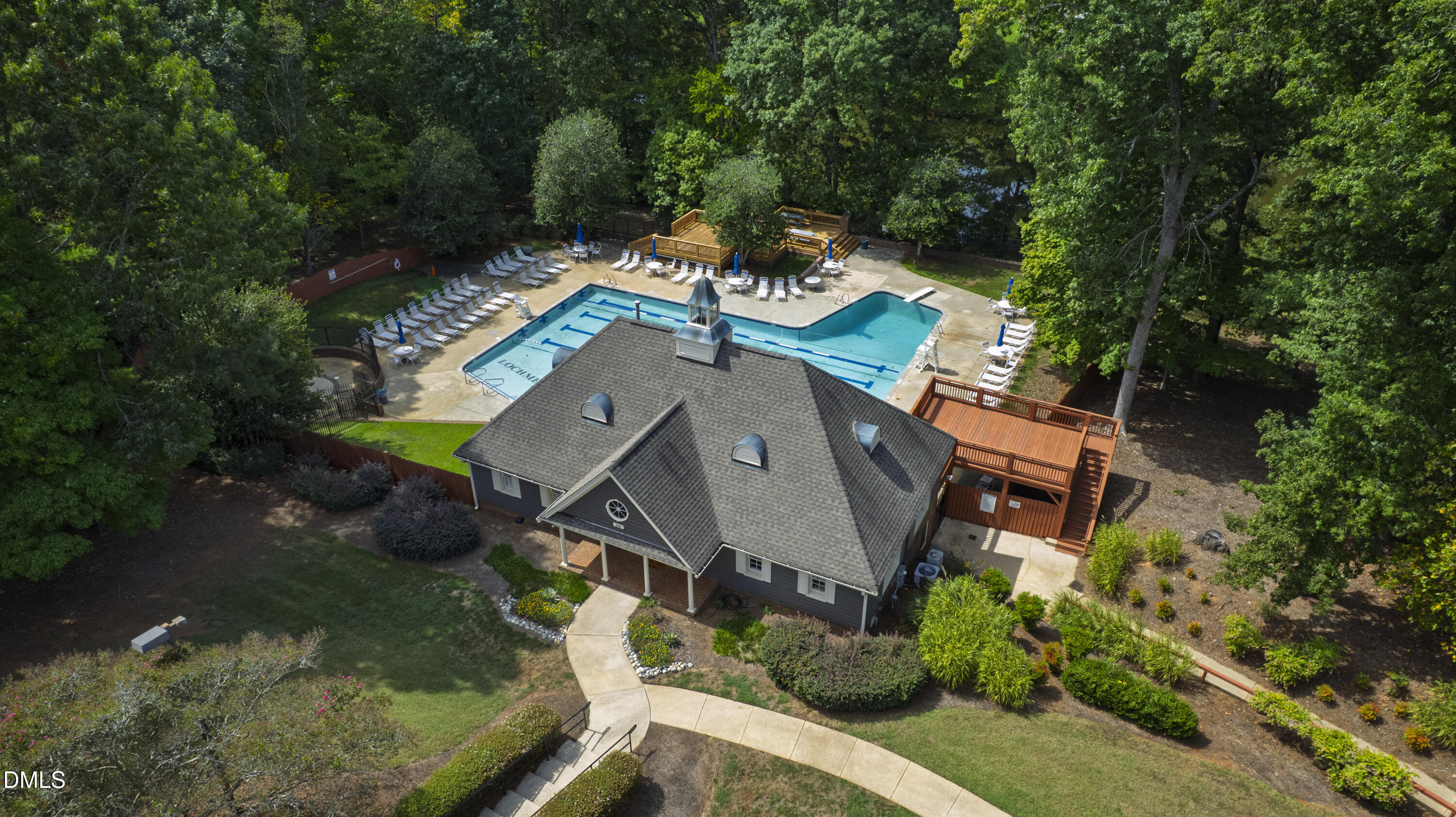 main property photo 78
