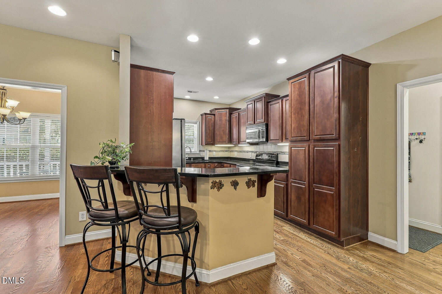 main property photo 12