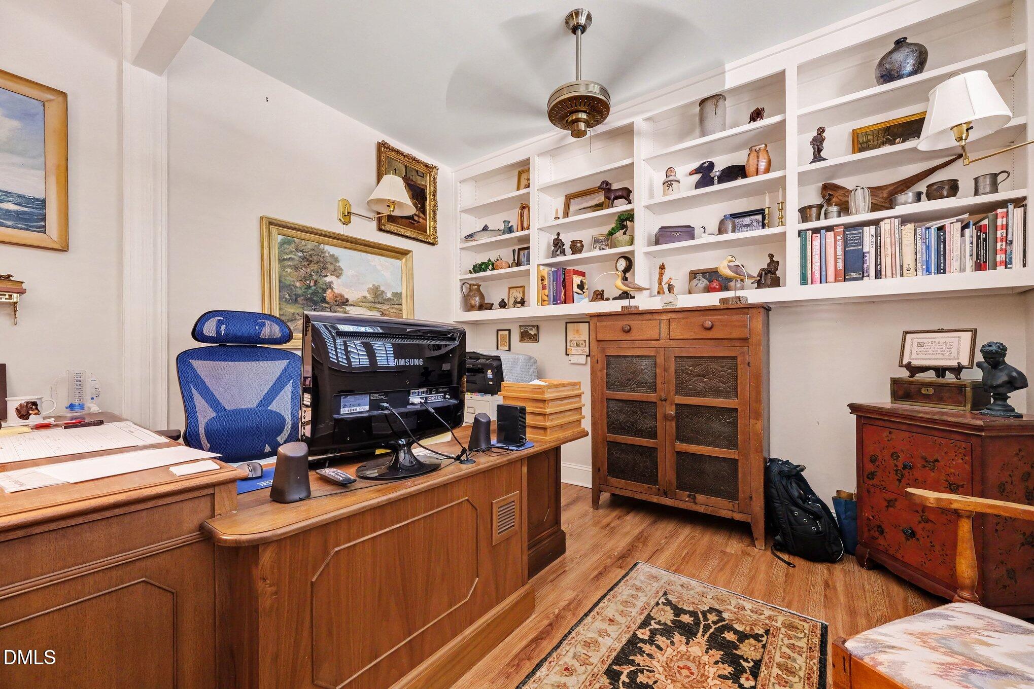 main property photo 13