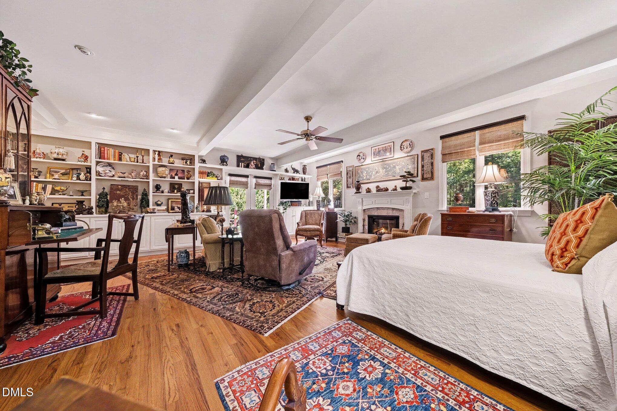 main property photo 17