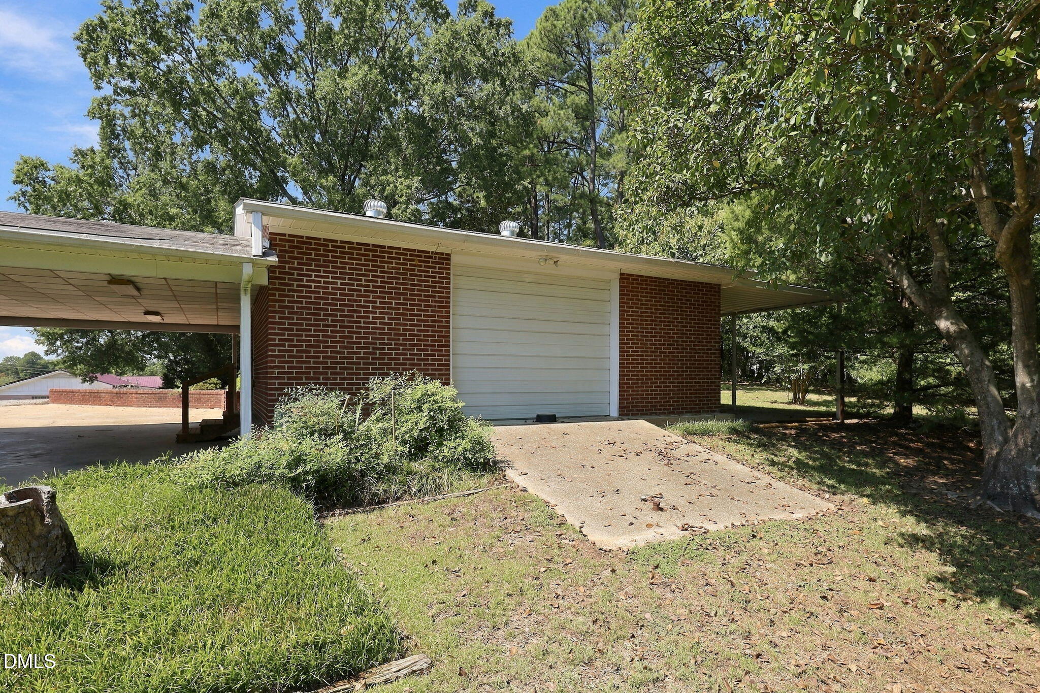 main property photo 46