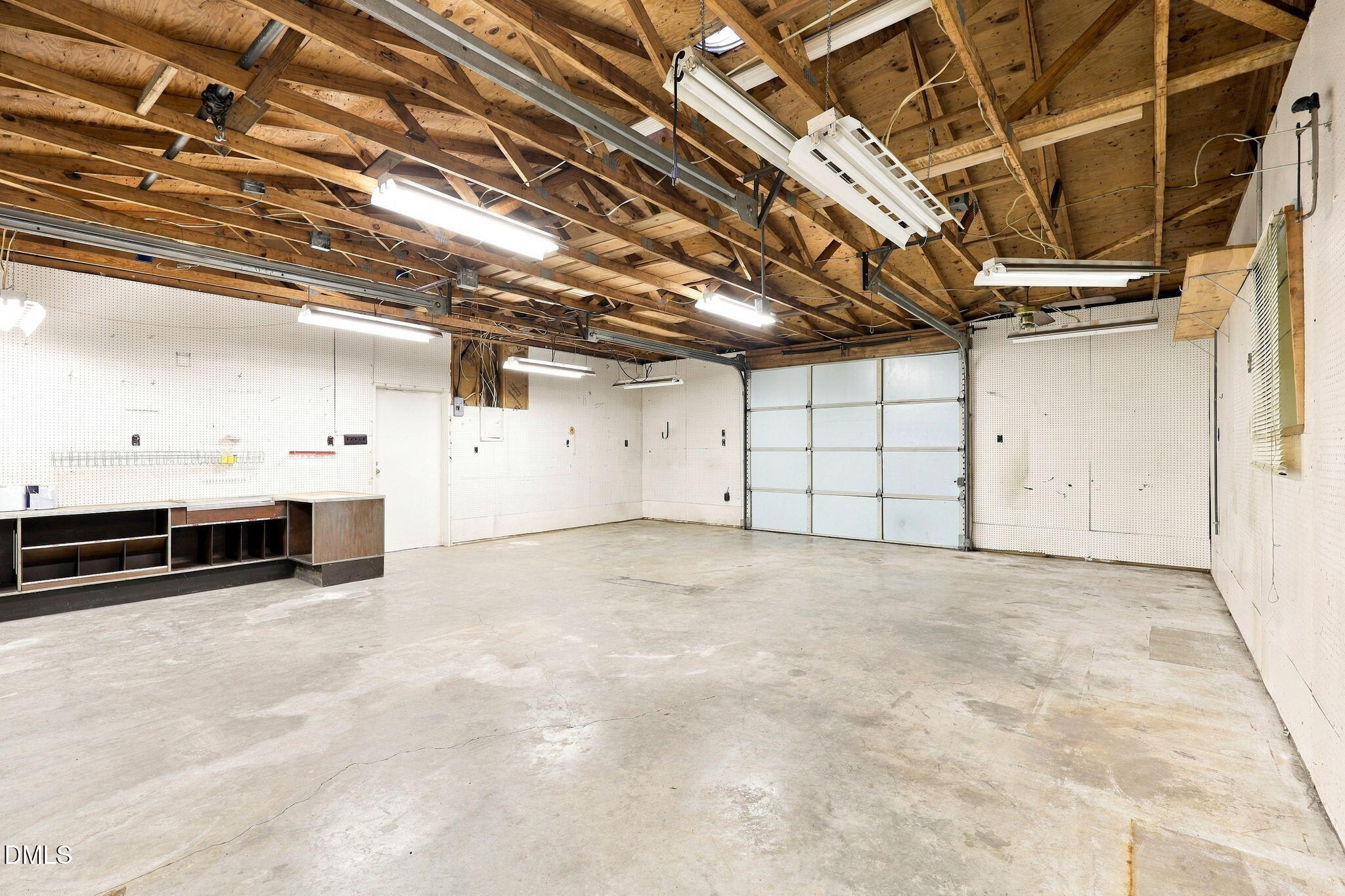 main property photo 81