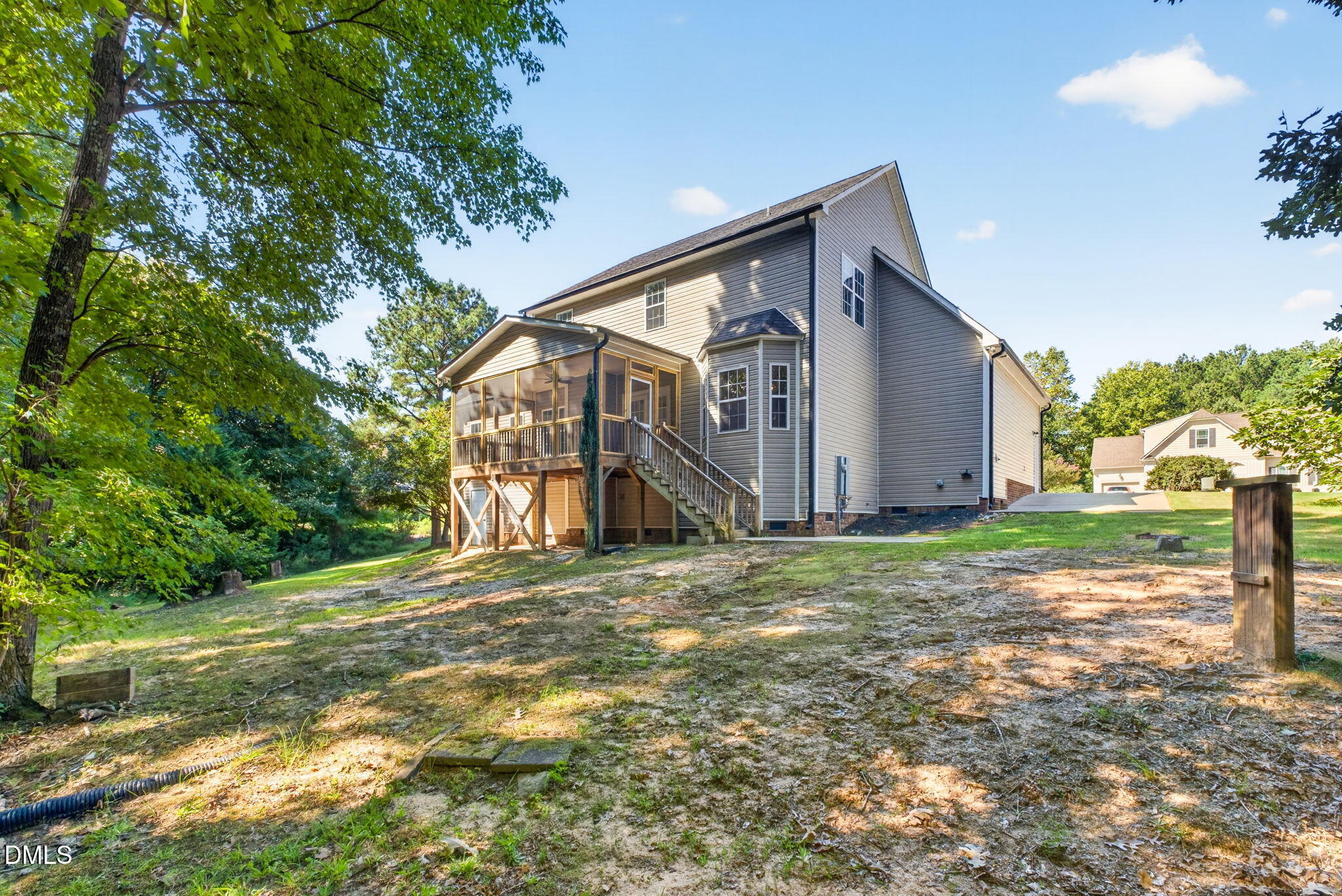 main property photo 50