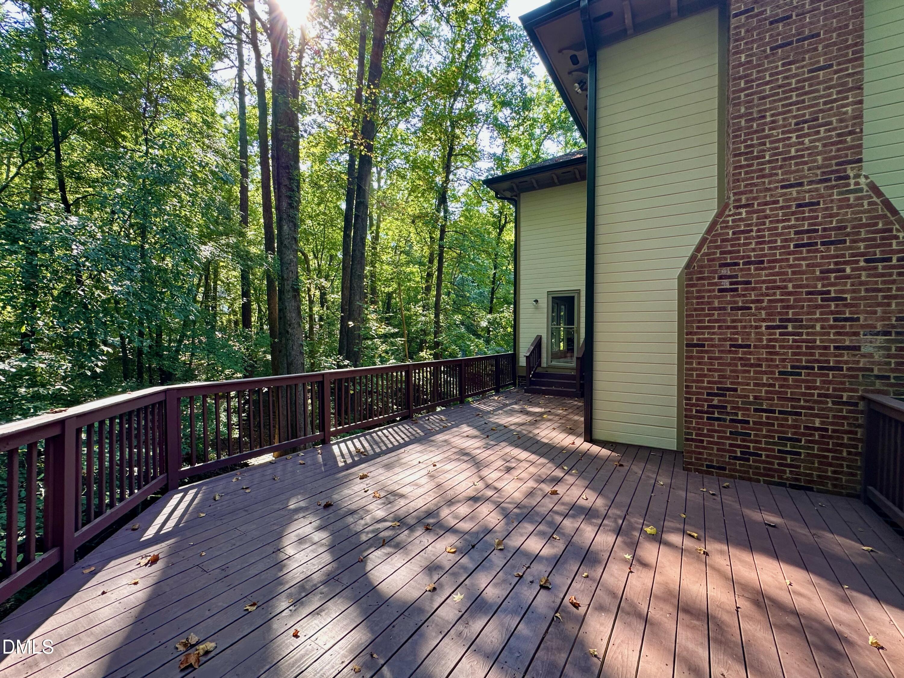 main property photo 17