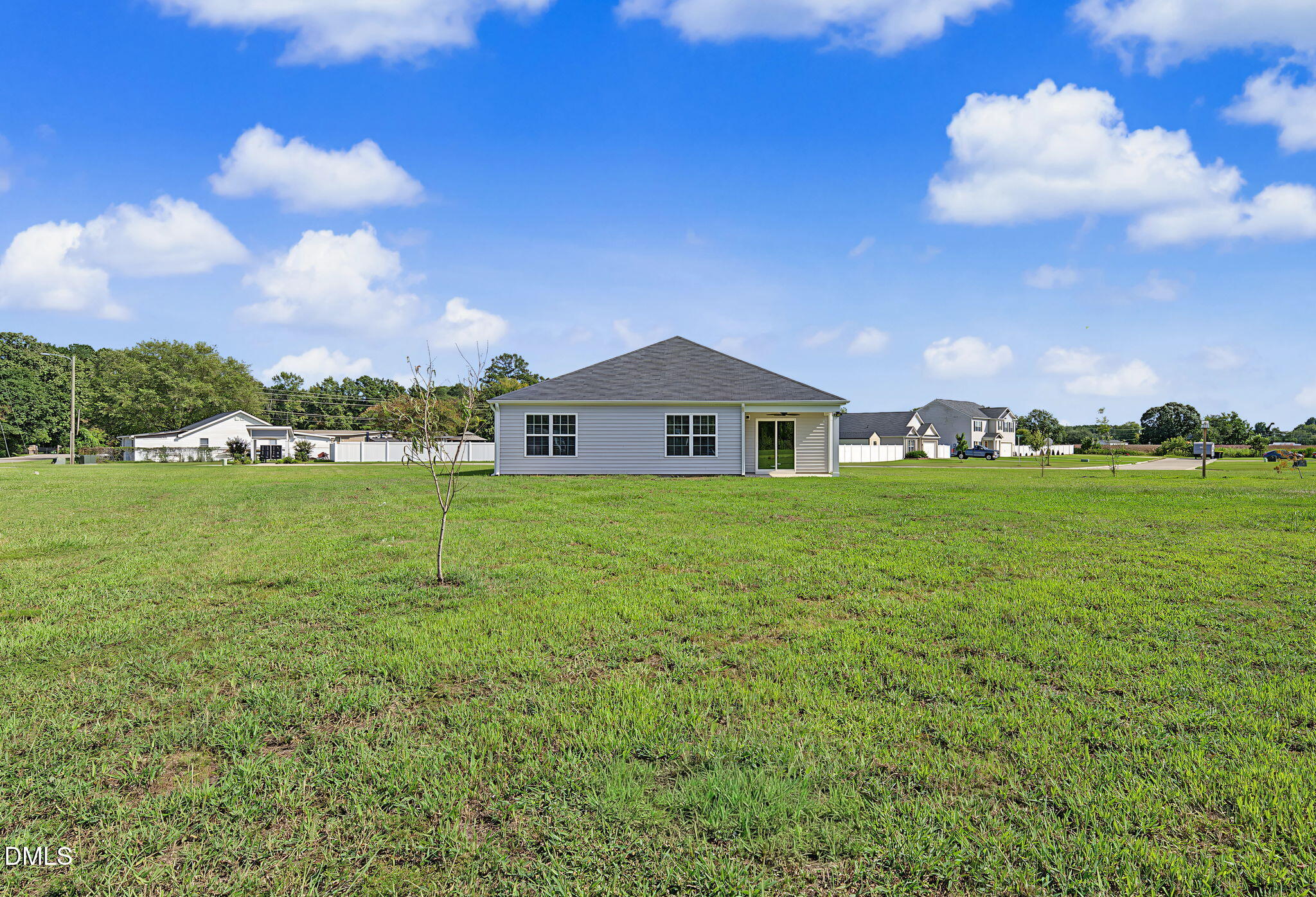 main property photo 22