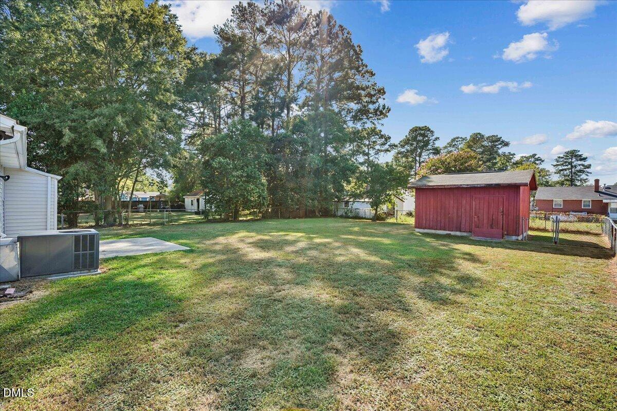 main property photo 28