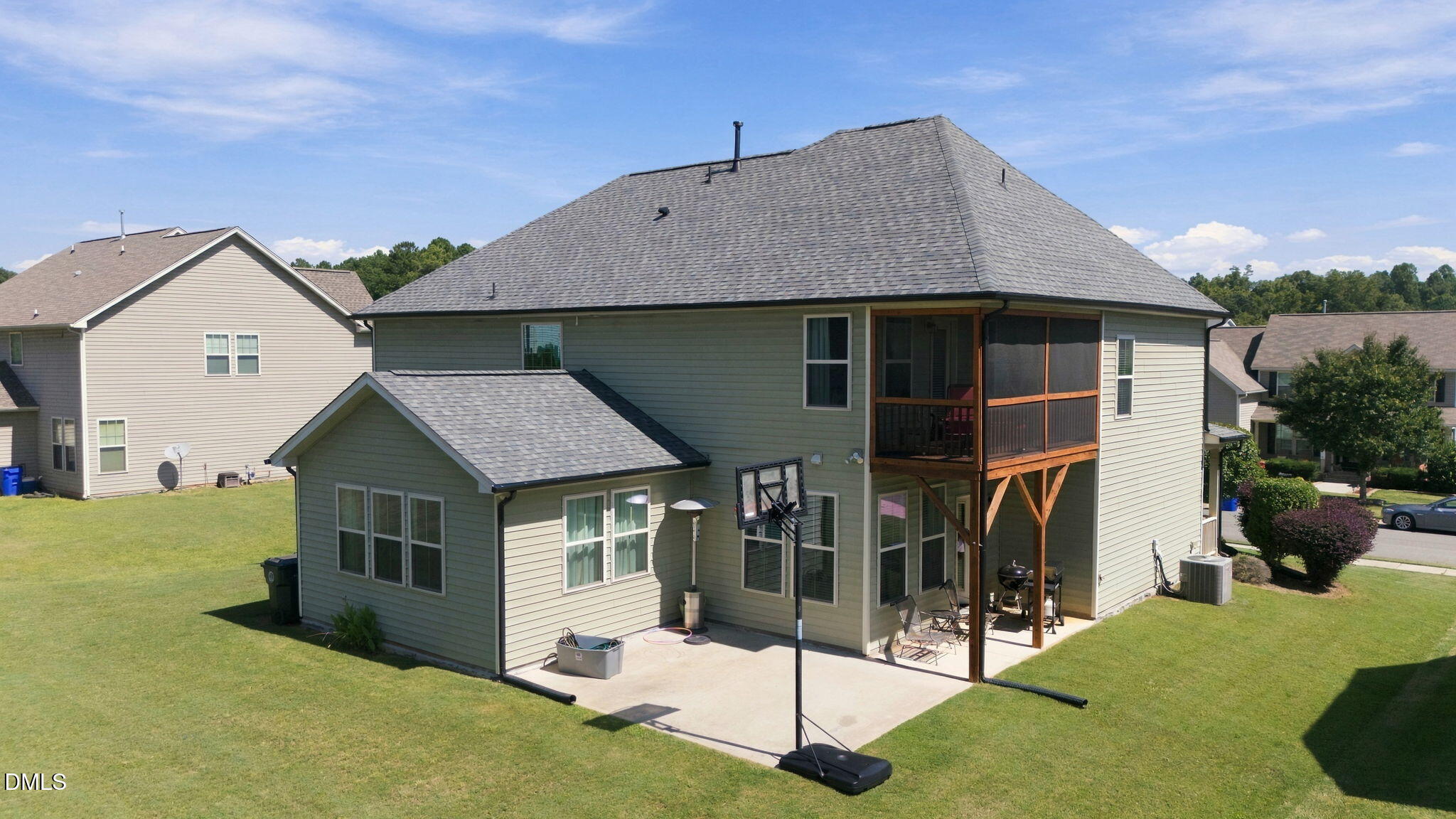 main property photo 5