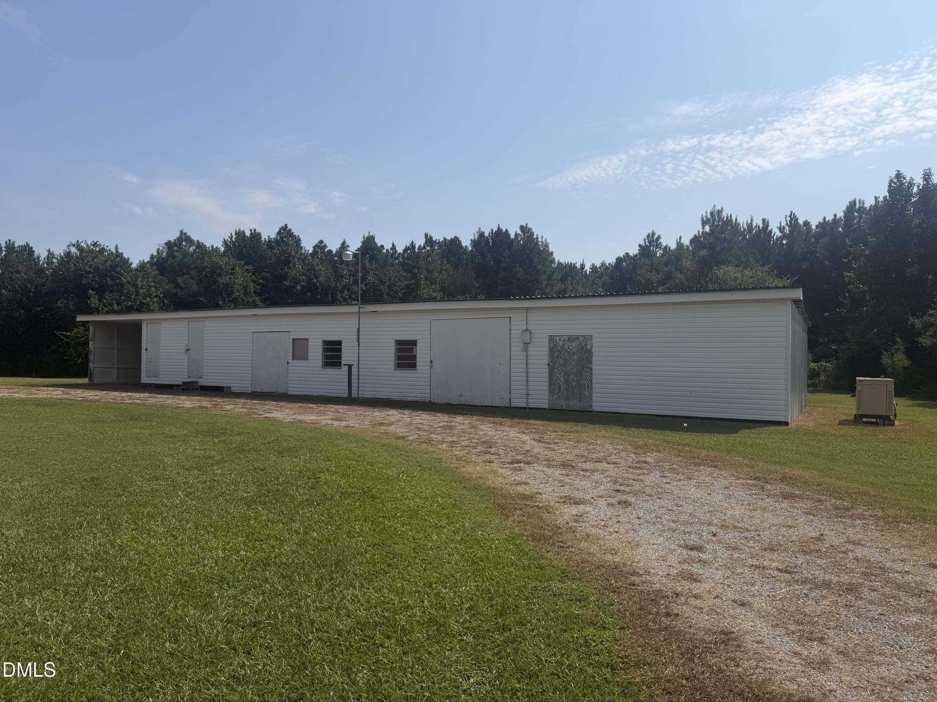 main property photo 16