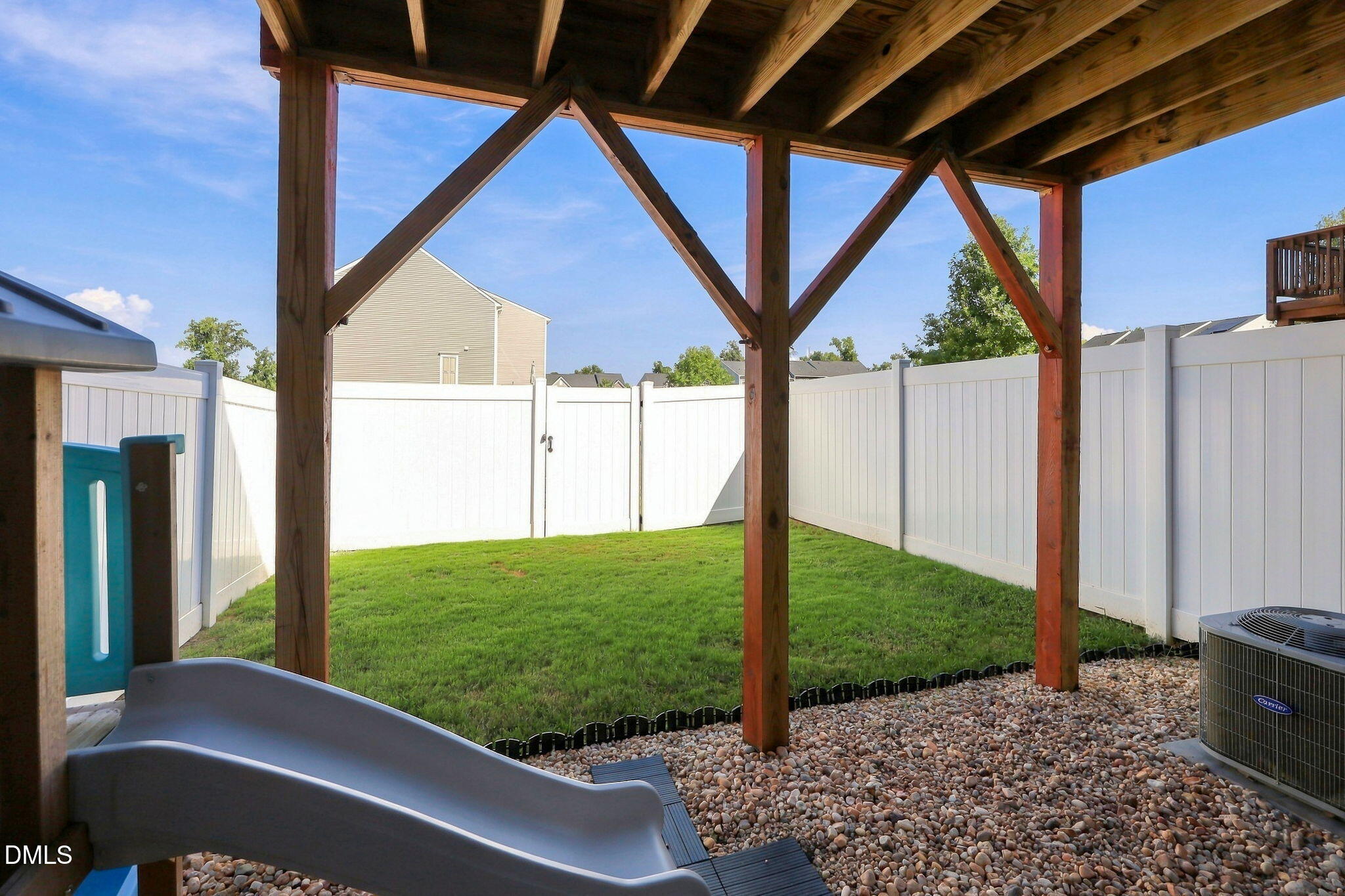main property photo 48