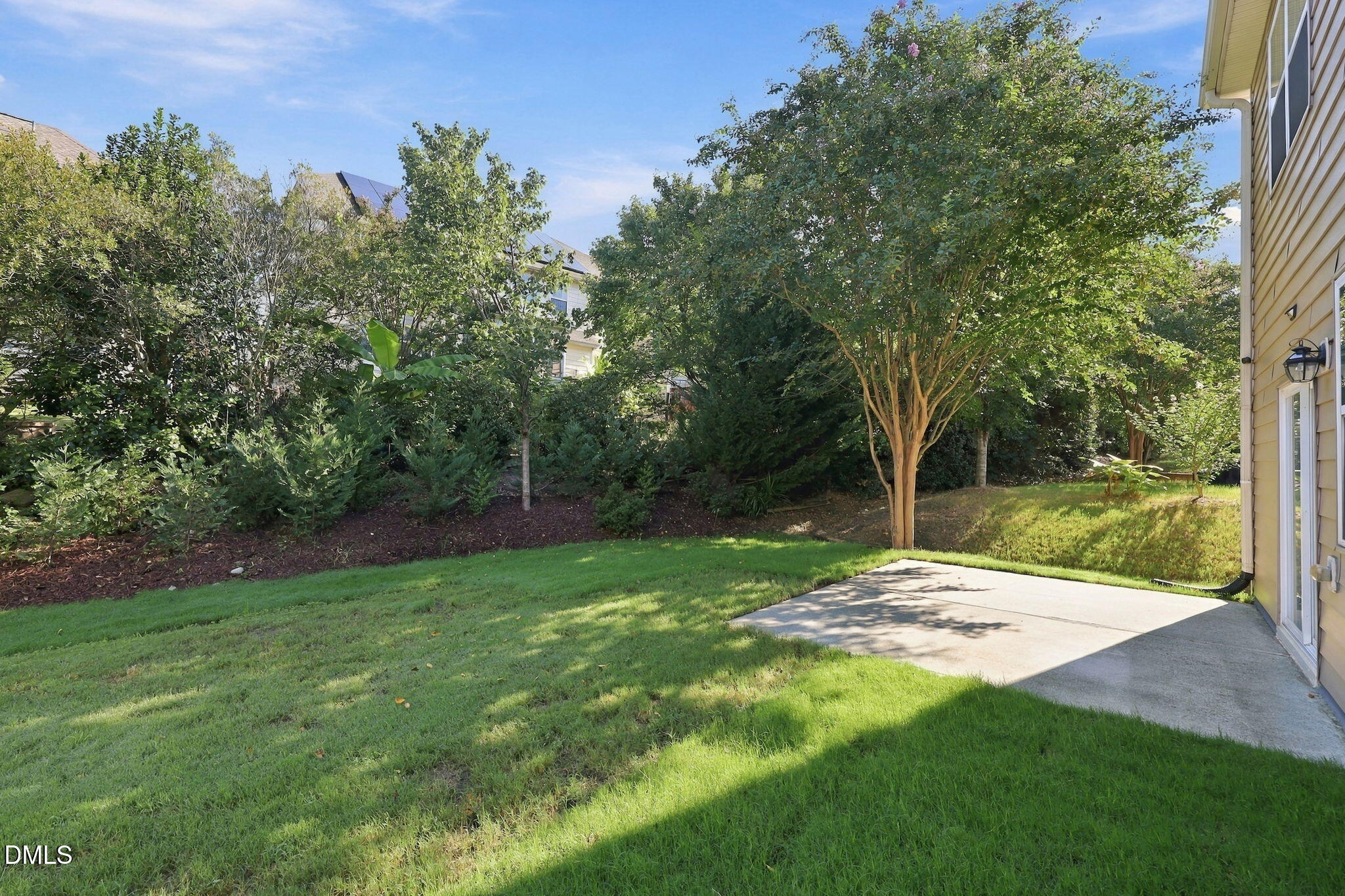 main property photo 40