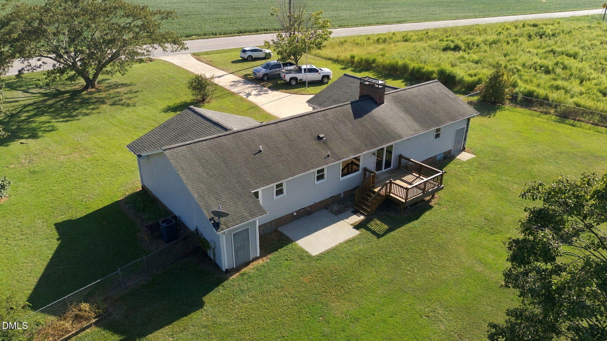 main property photo 33