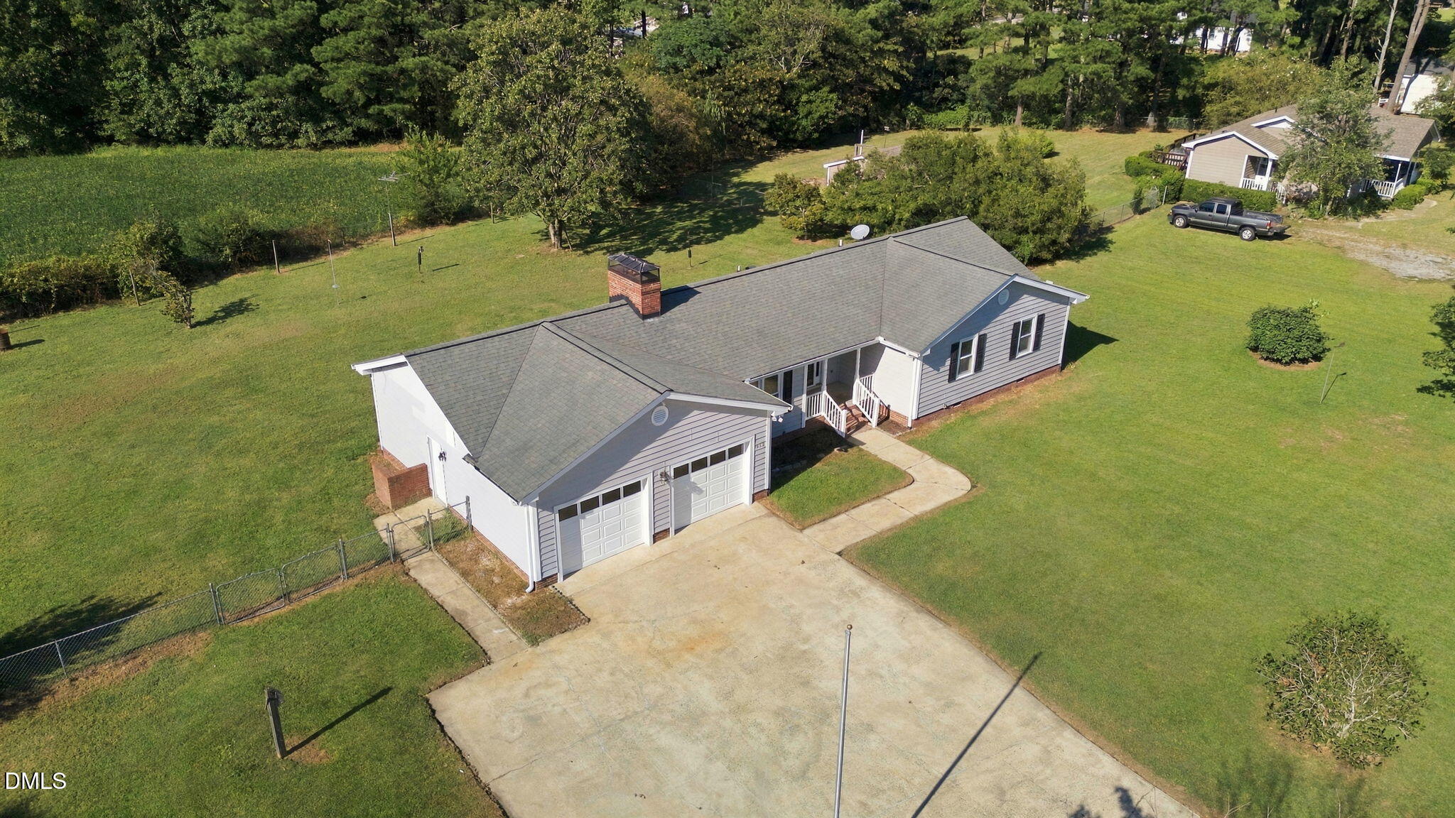 main property photo 34