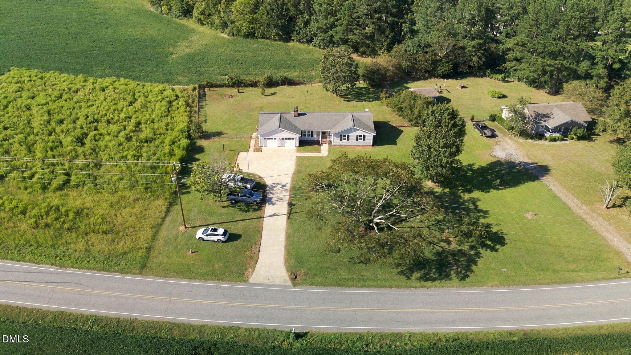 main property photo 37