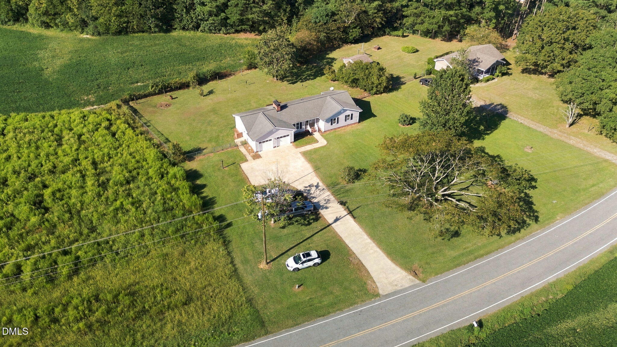 main property photo 38