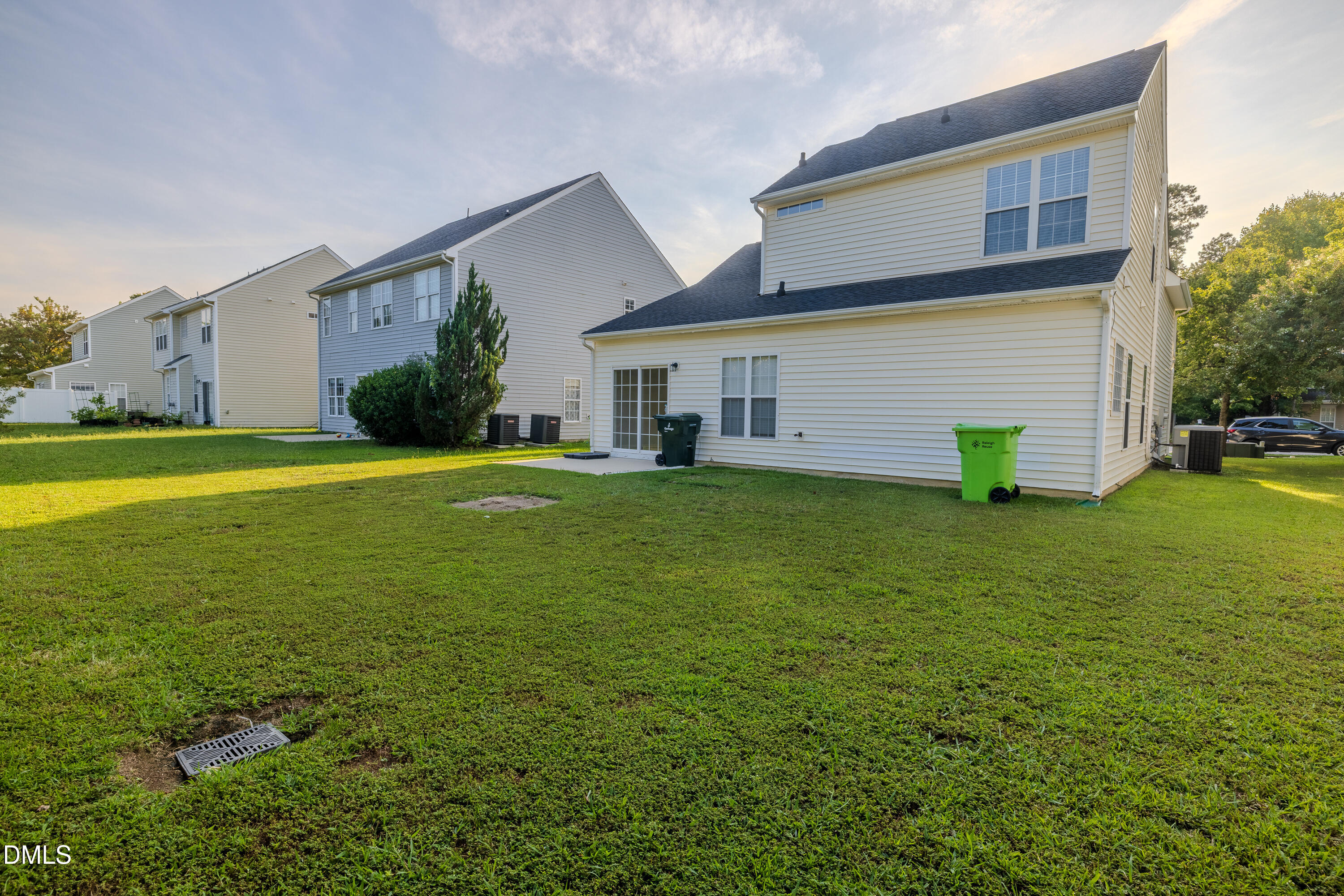main property photo 18
