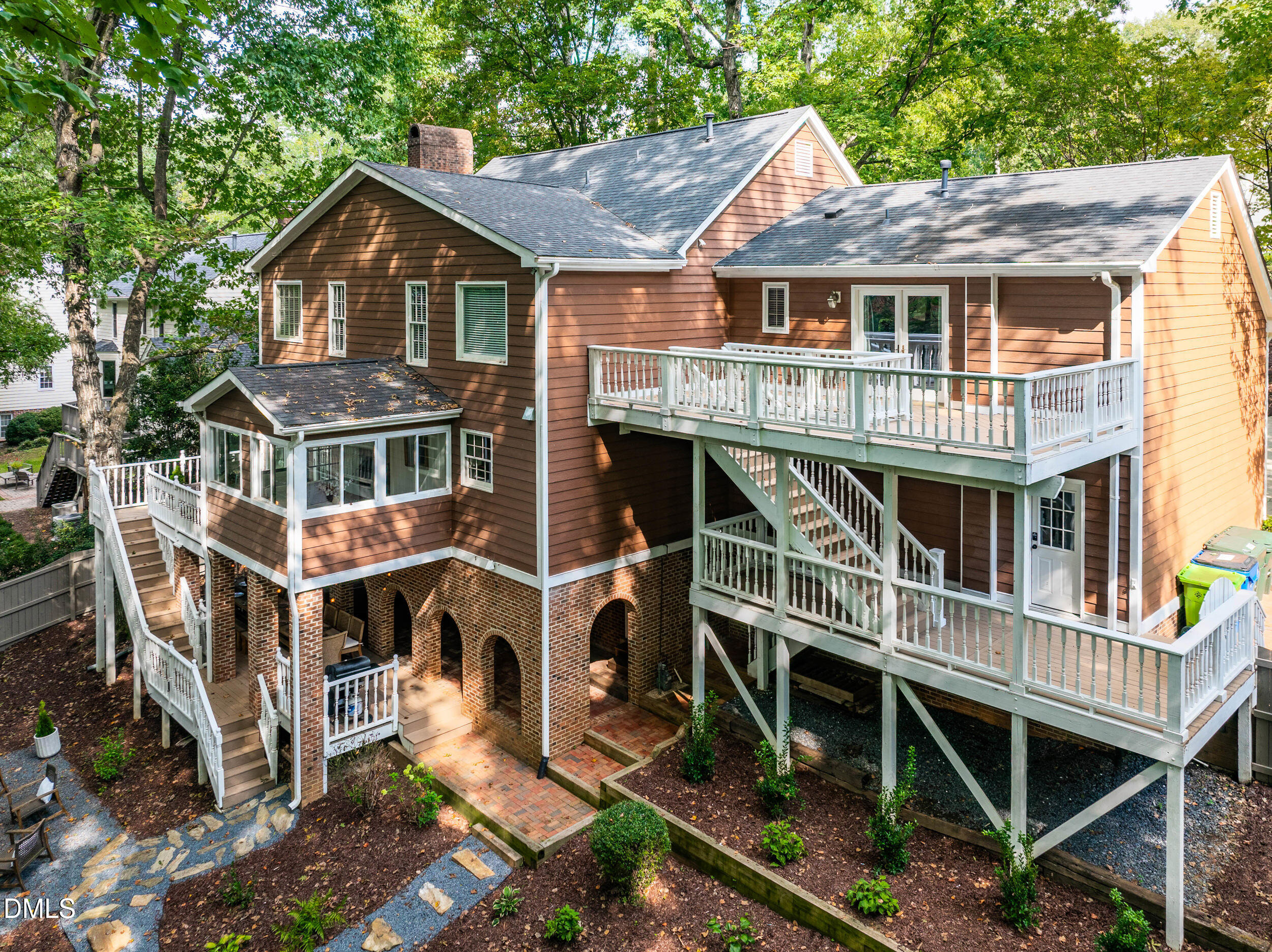 main property photo 50