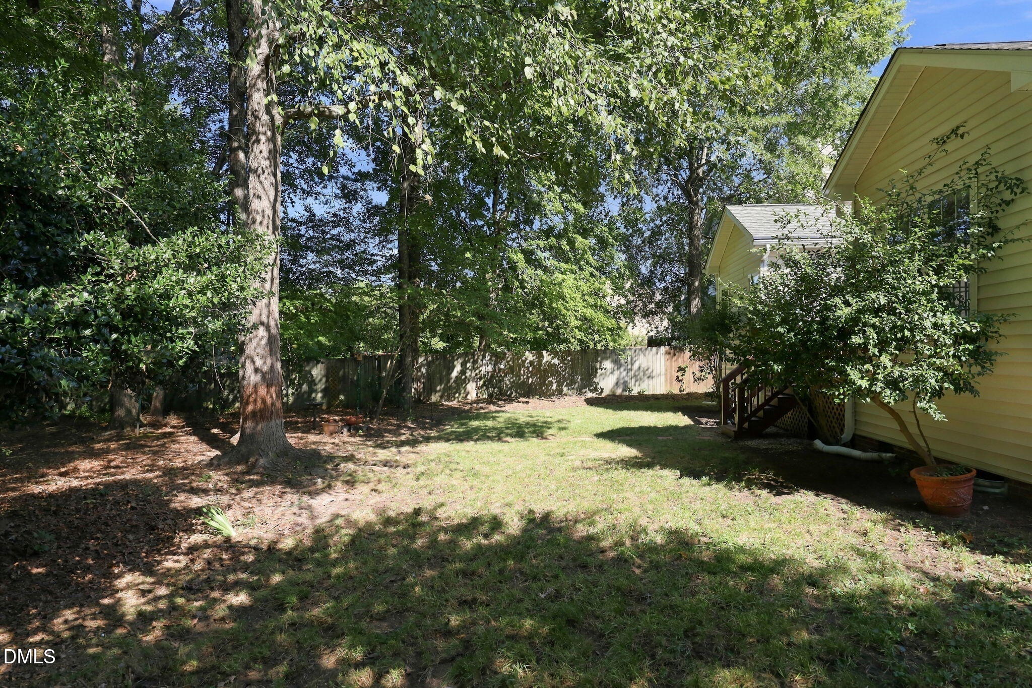 main property photo 42