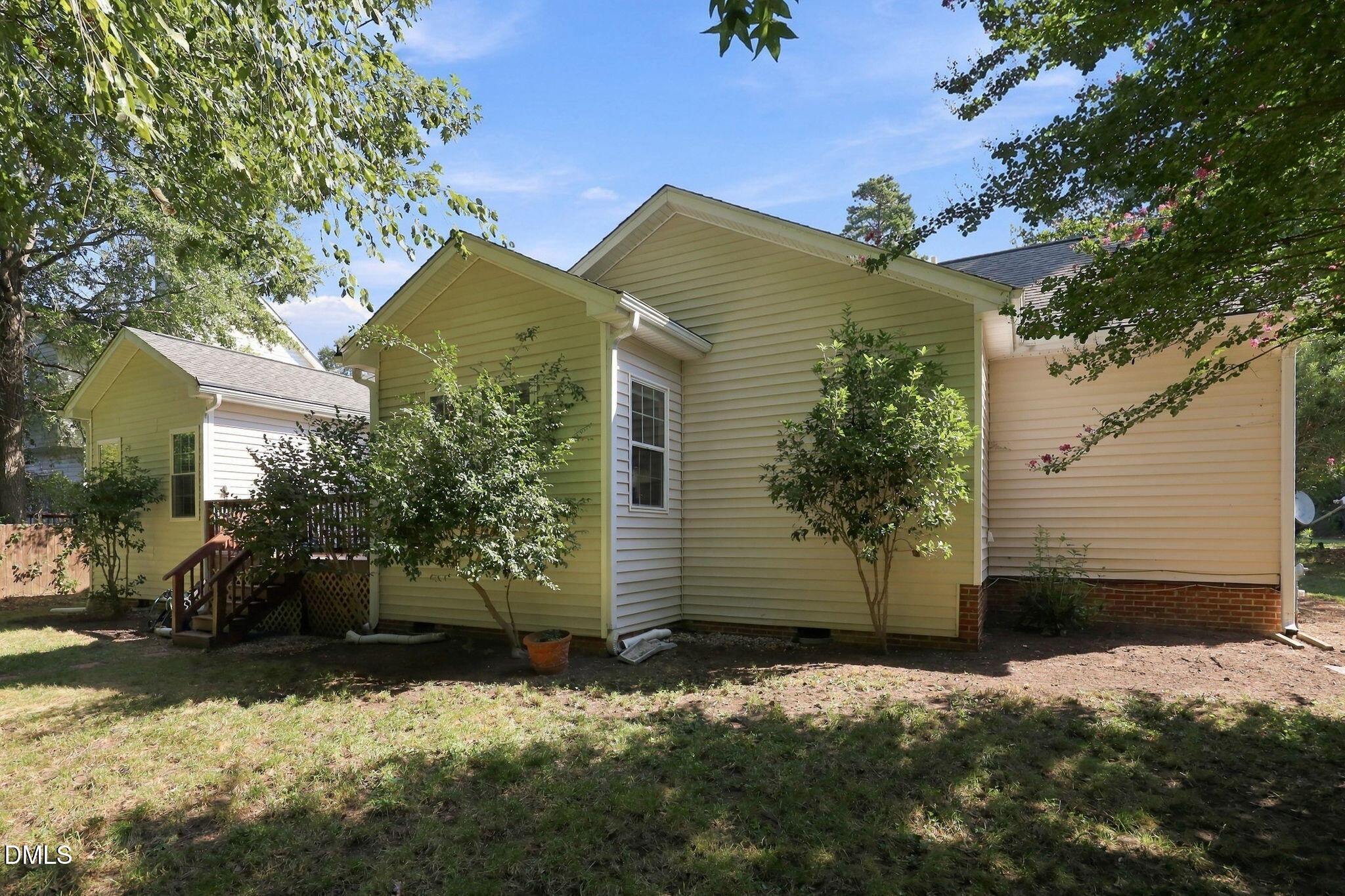 main property photo 45