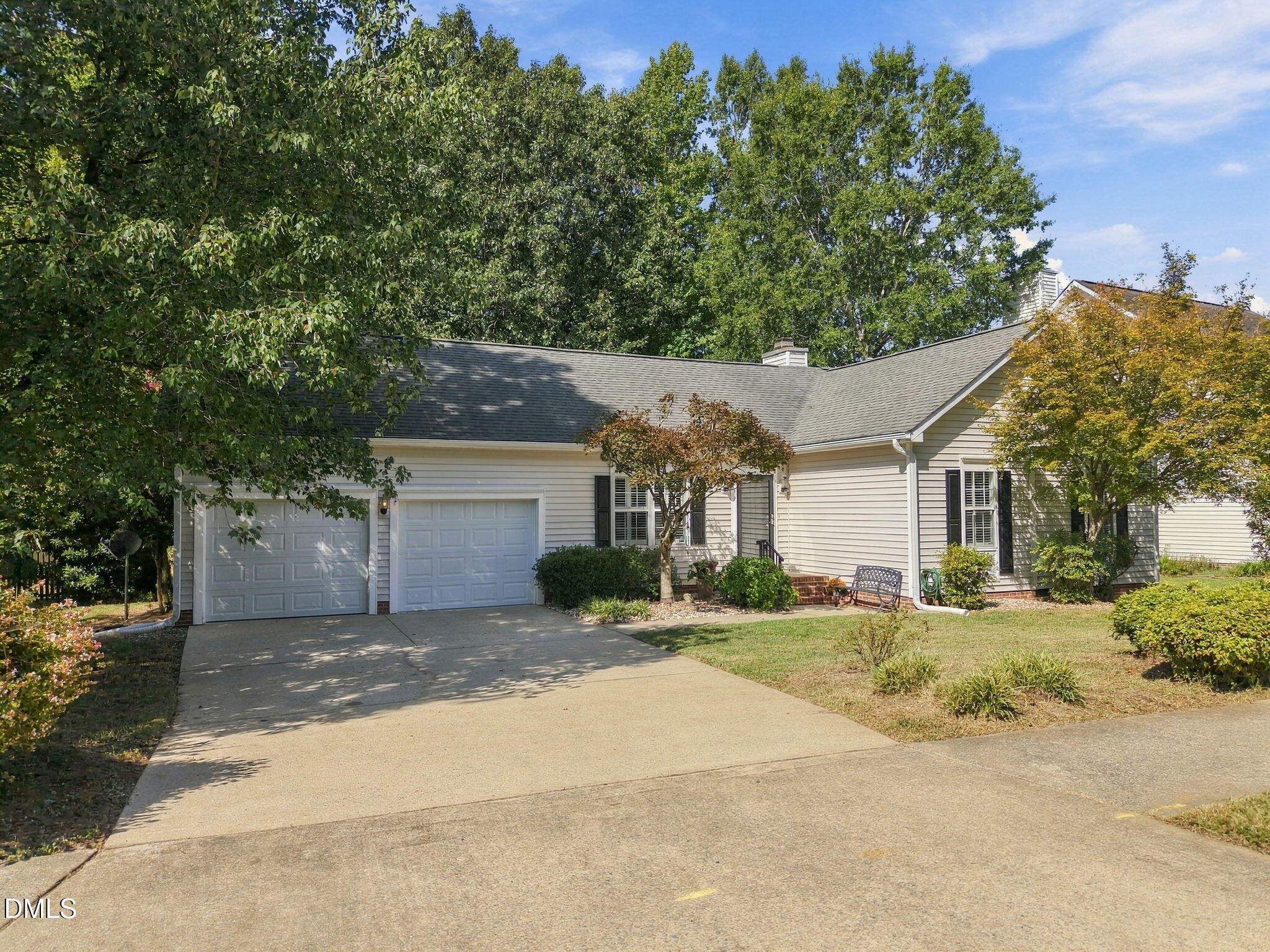 main property photo 50