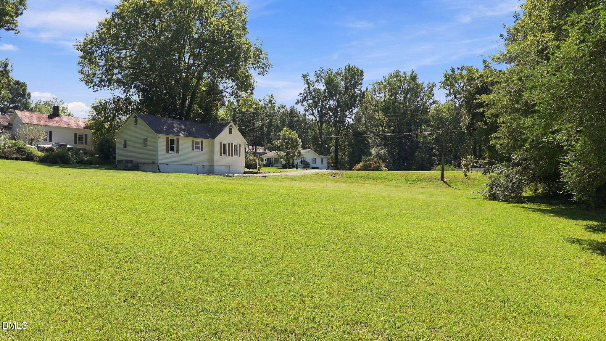 main property photo 34