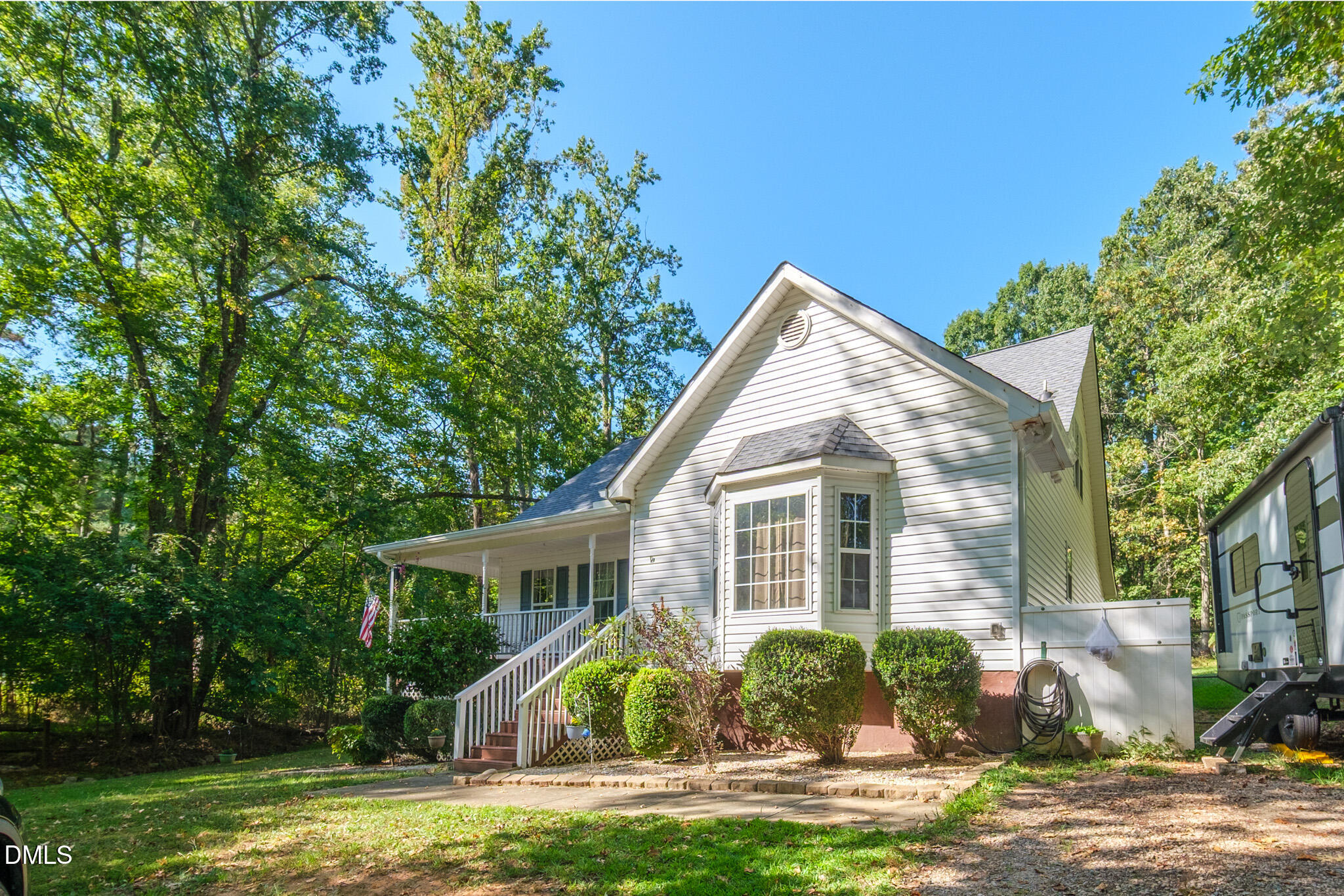 main property photo 2