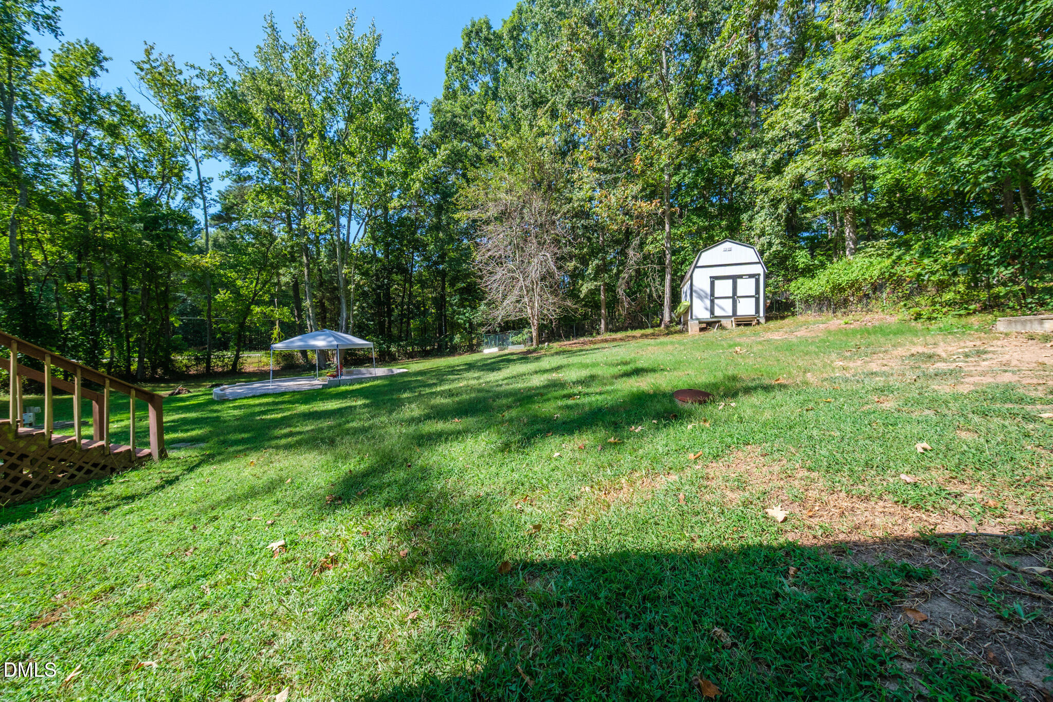main property photo 37