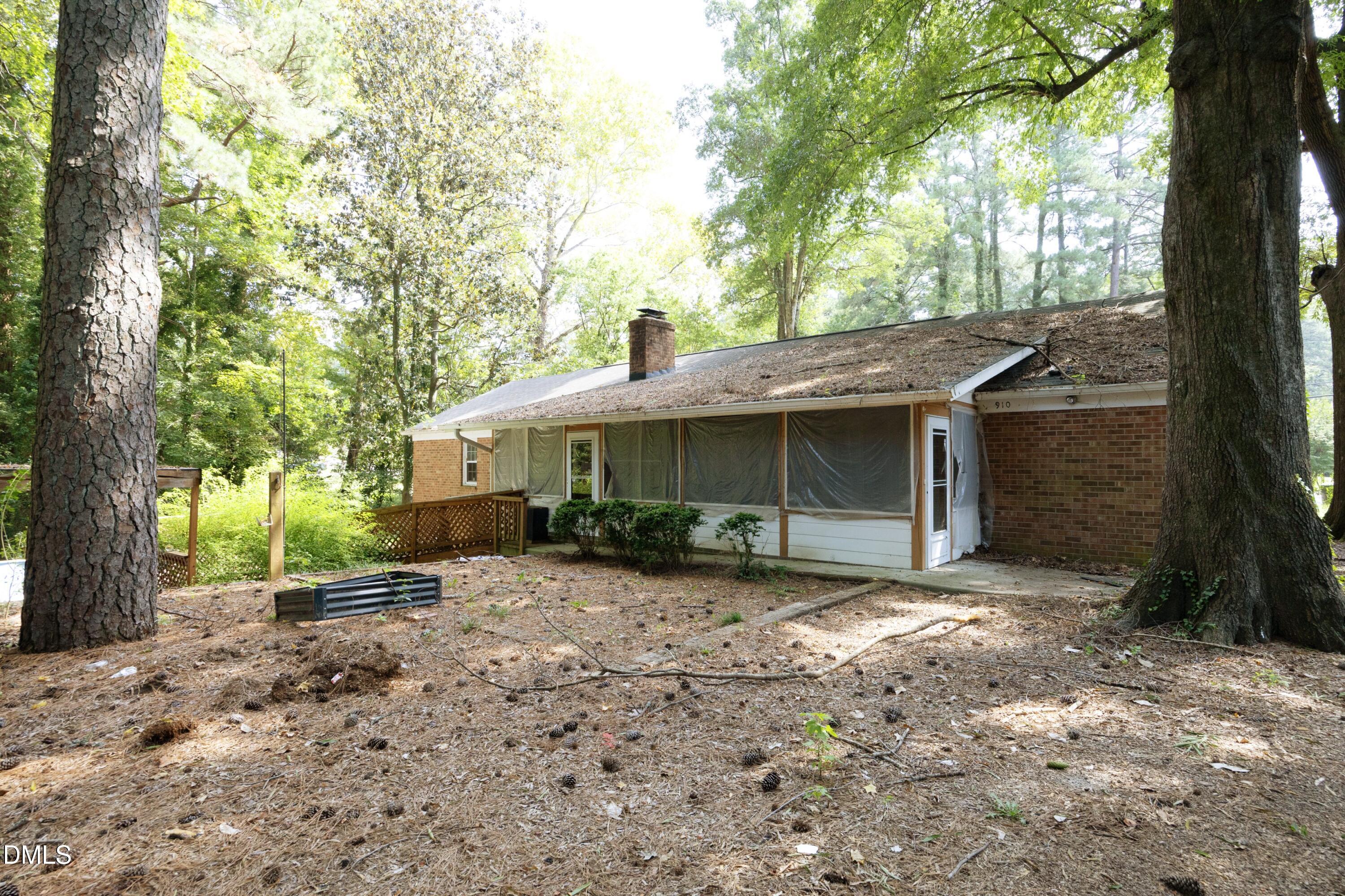 main property photo 20