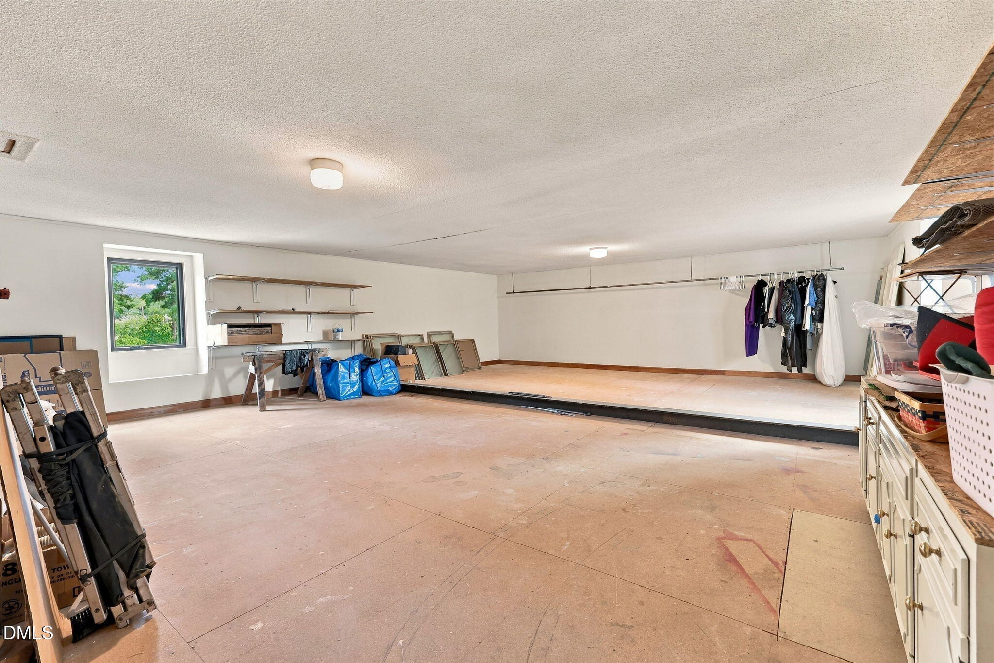 main property photo 51