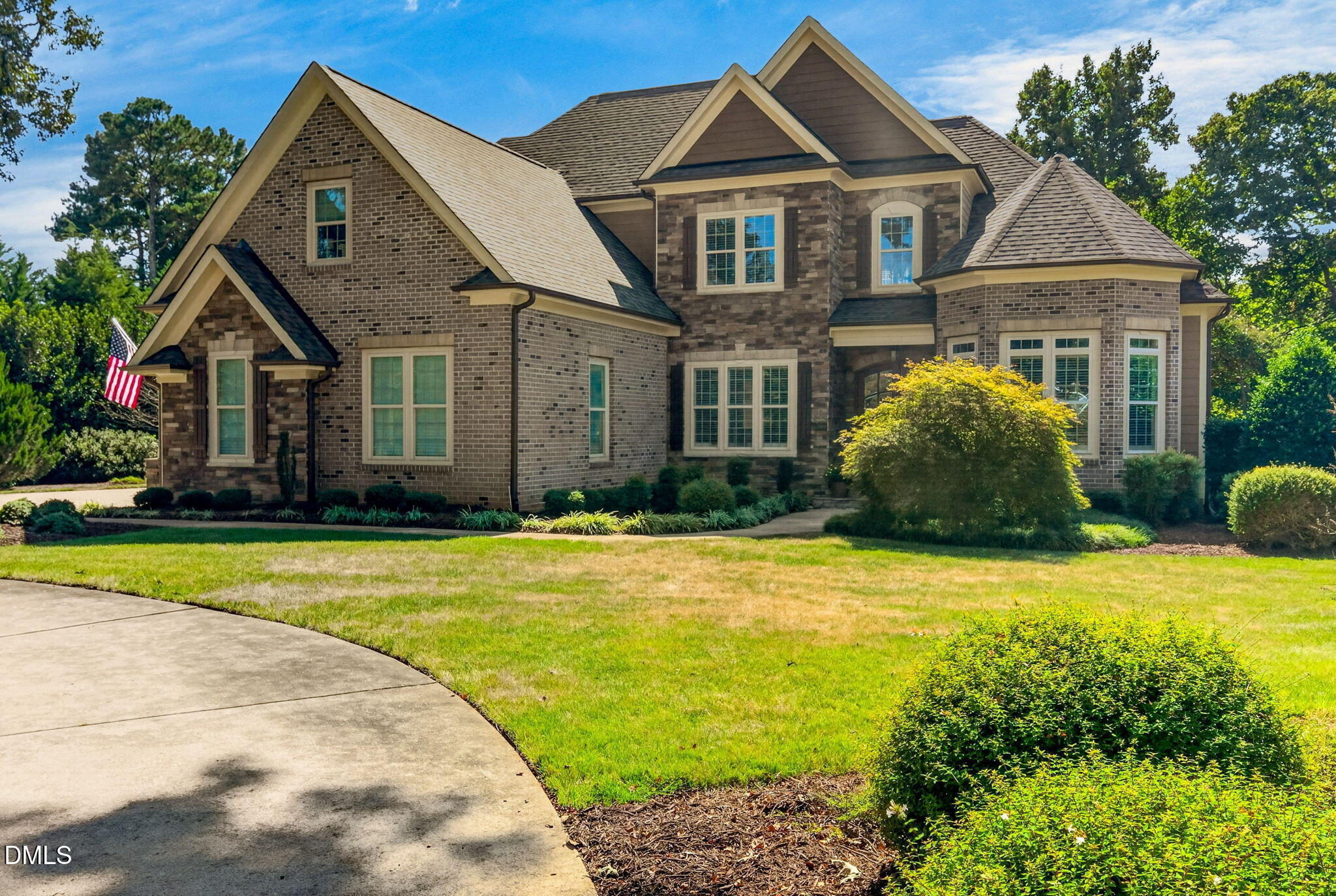 main property photo 2