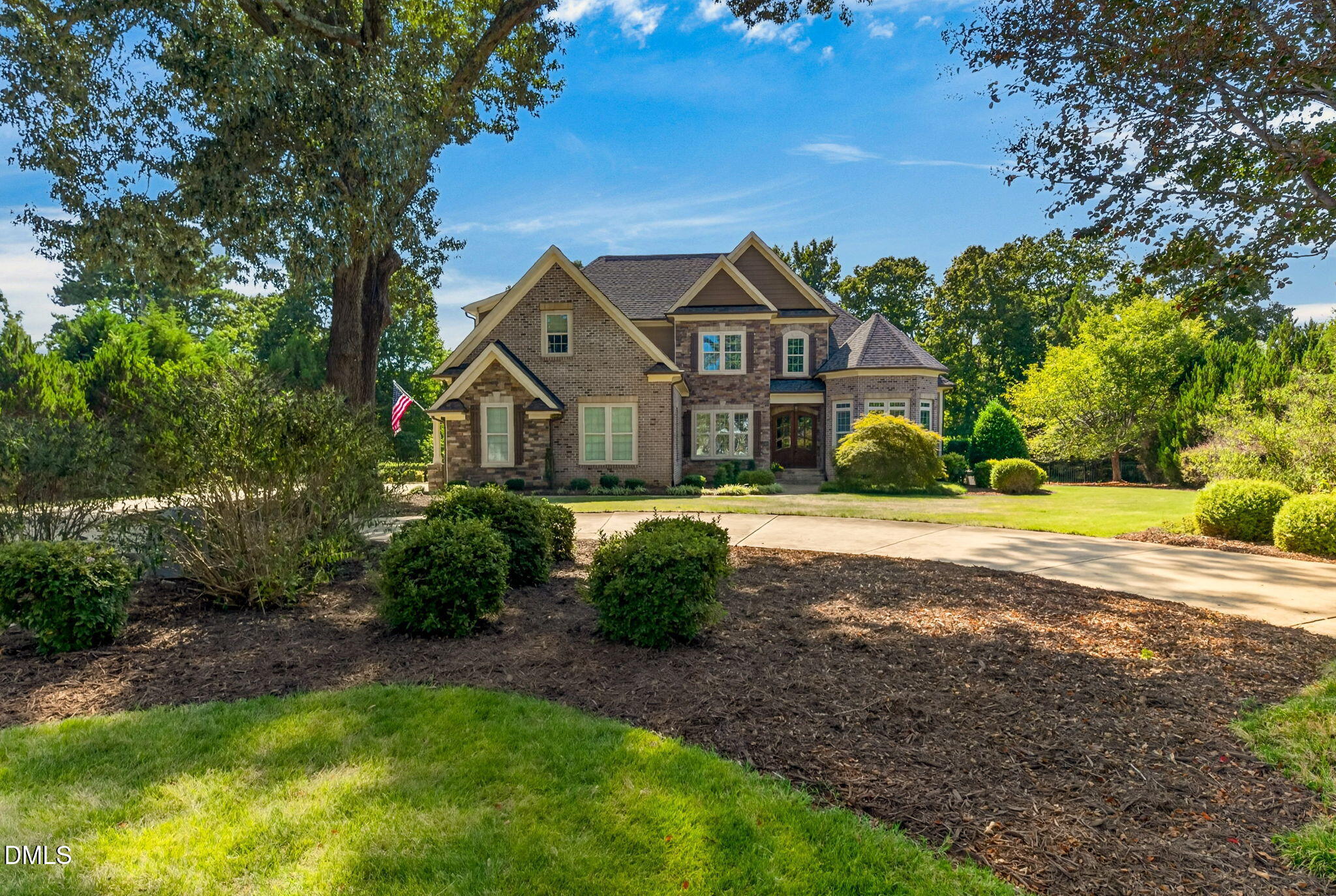 main property photo 5