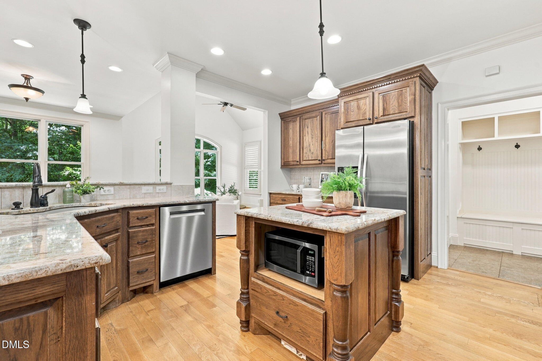 main property photo 15