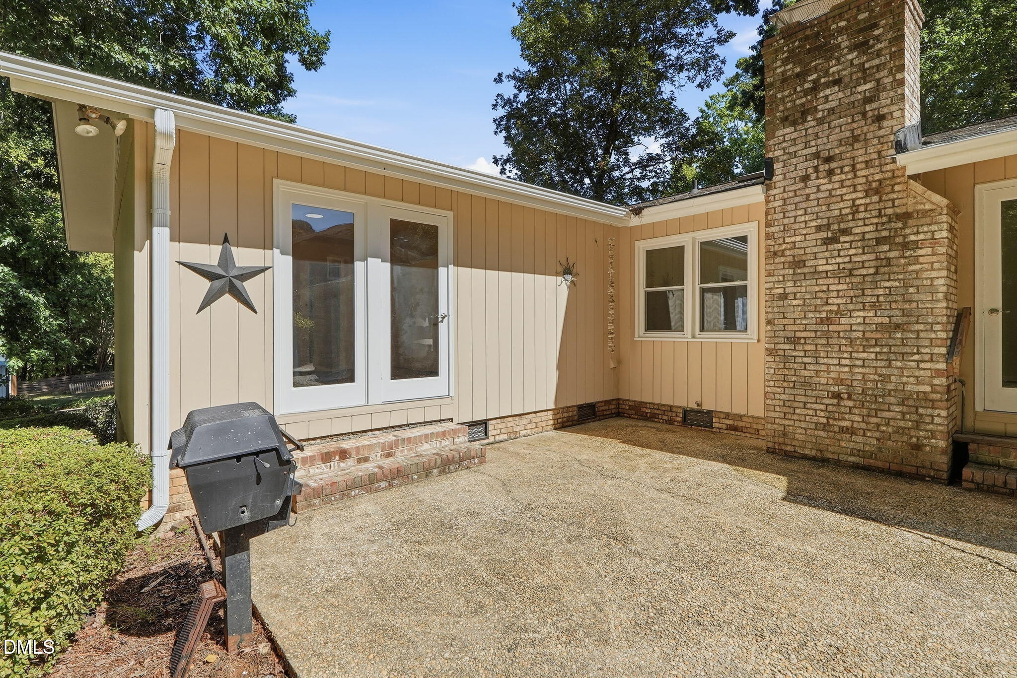 main property photo 57