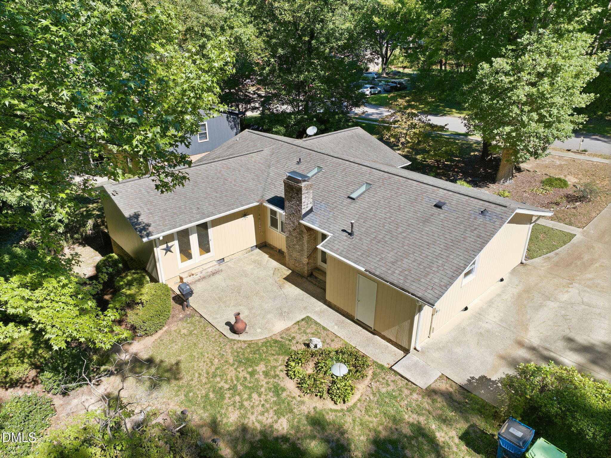 main property photo 68