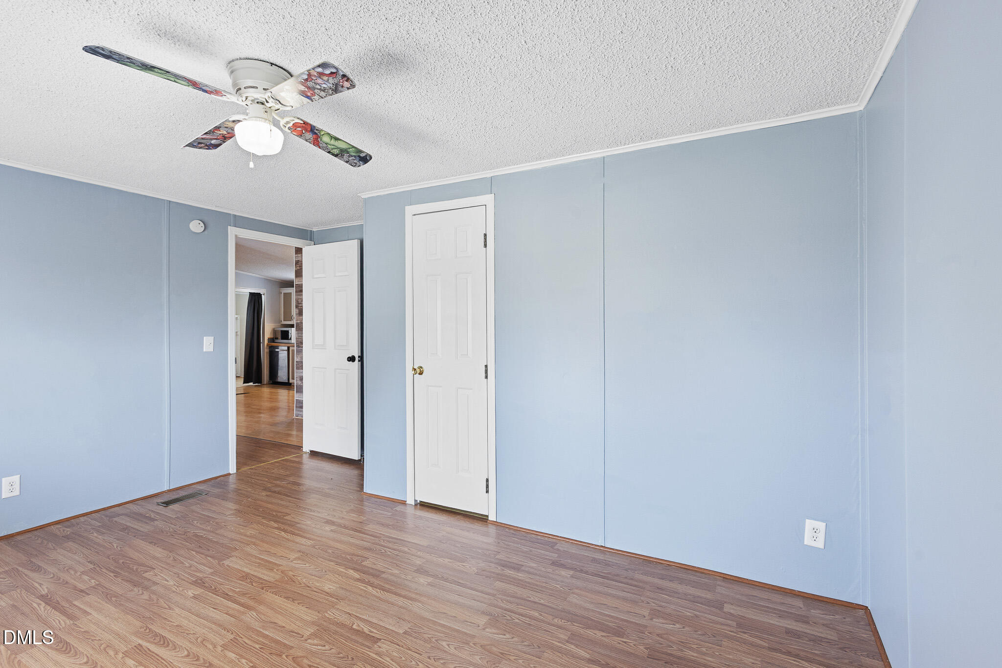 main property photo 17