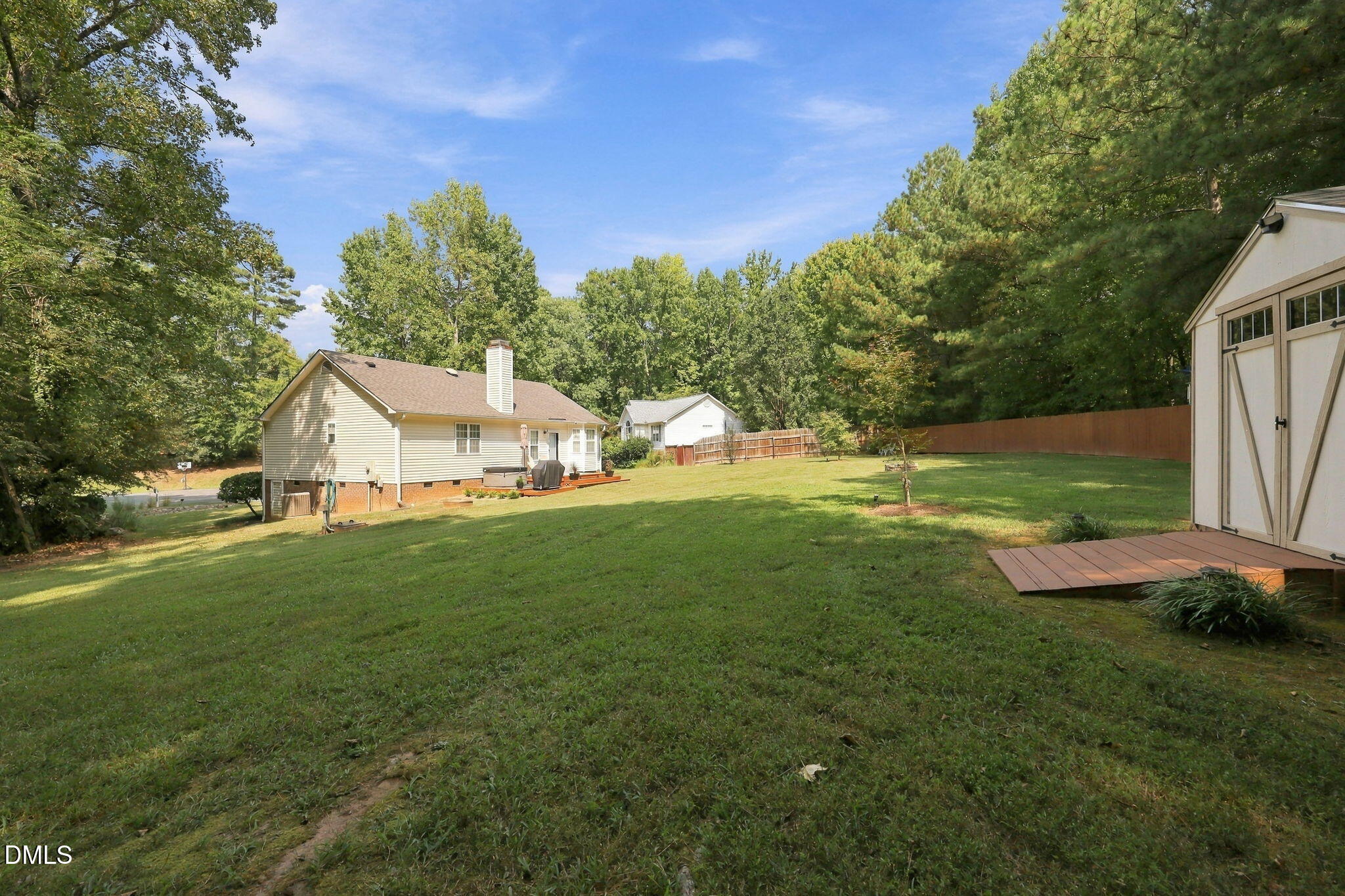 main property photo 31
