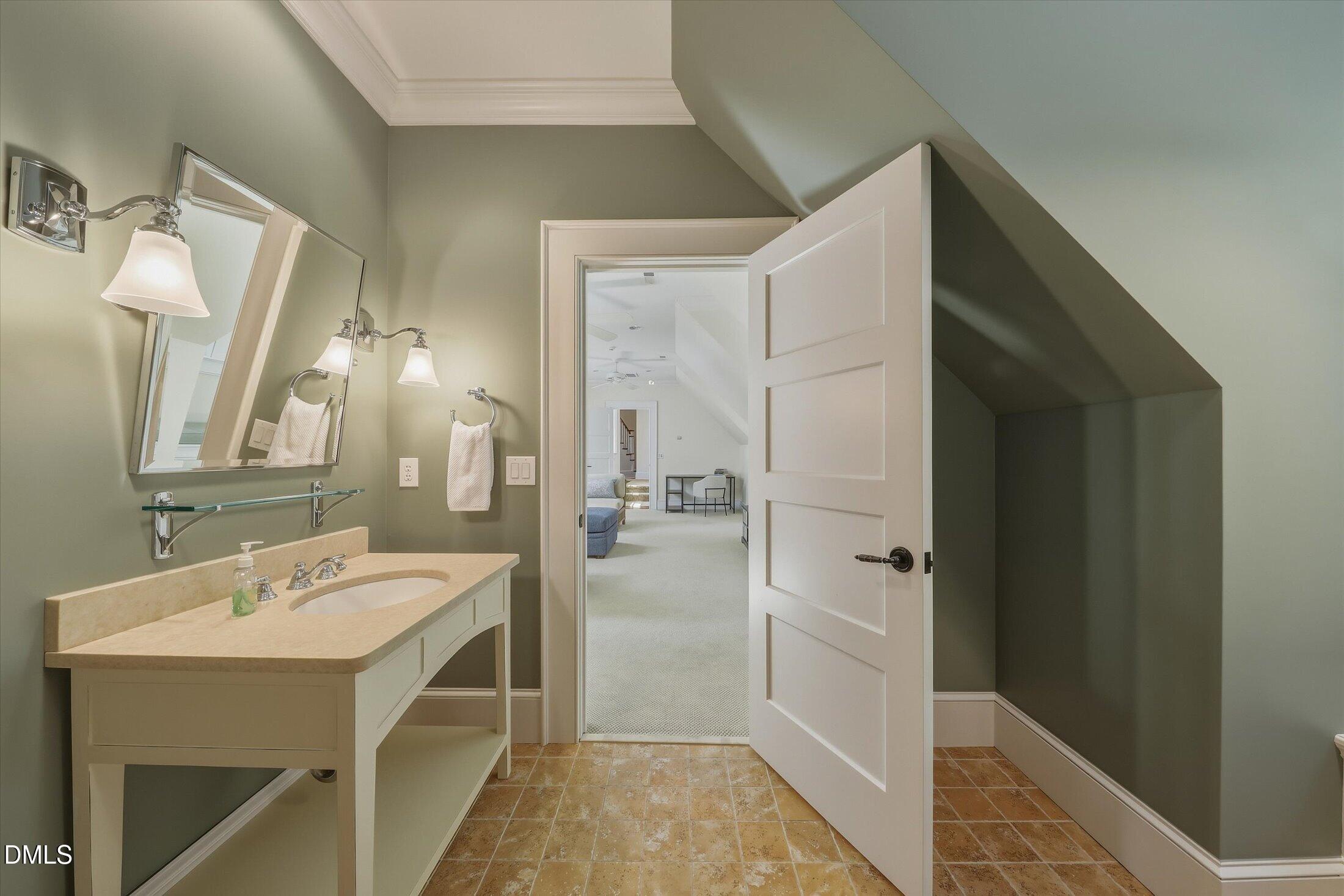 main property photo 61