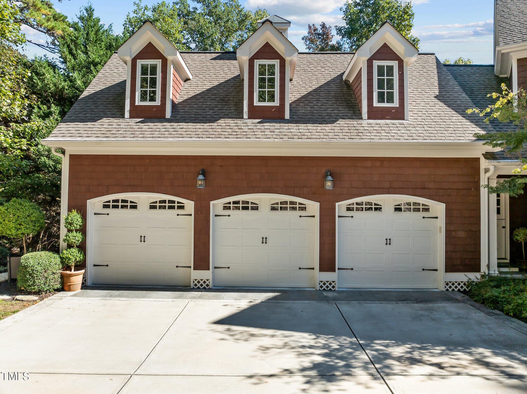 main property photo 81