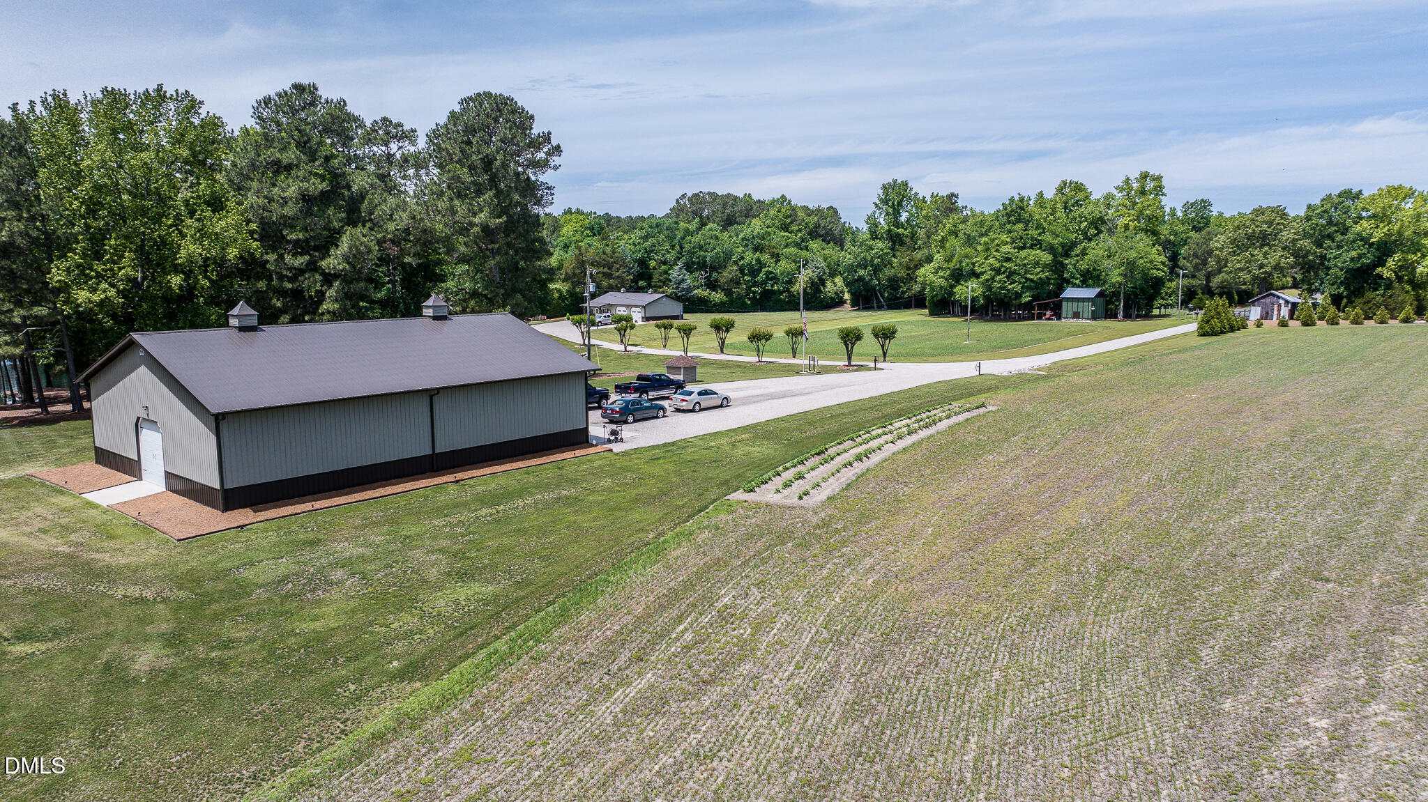 main property photo 37