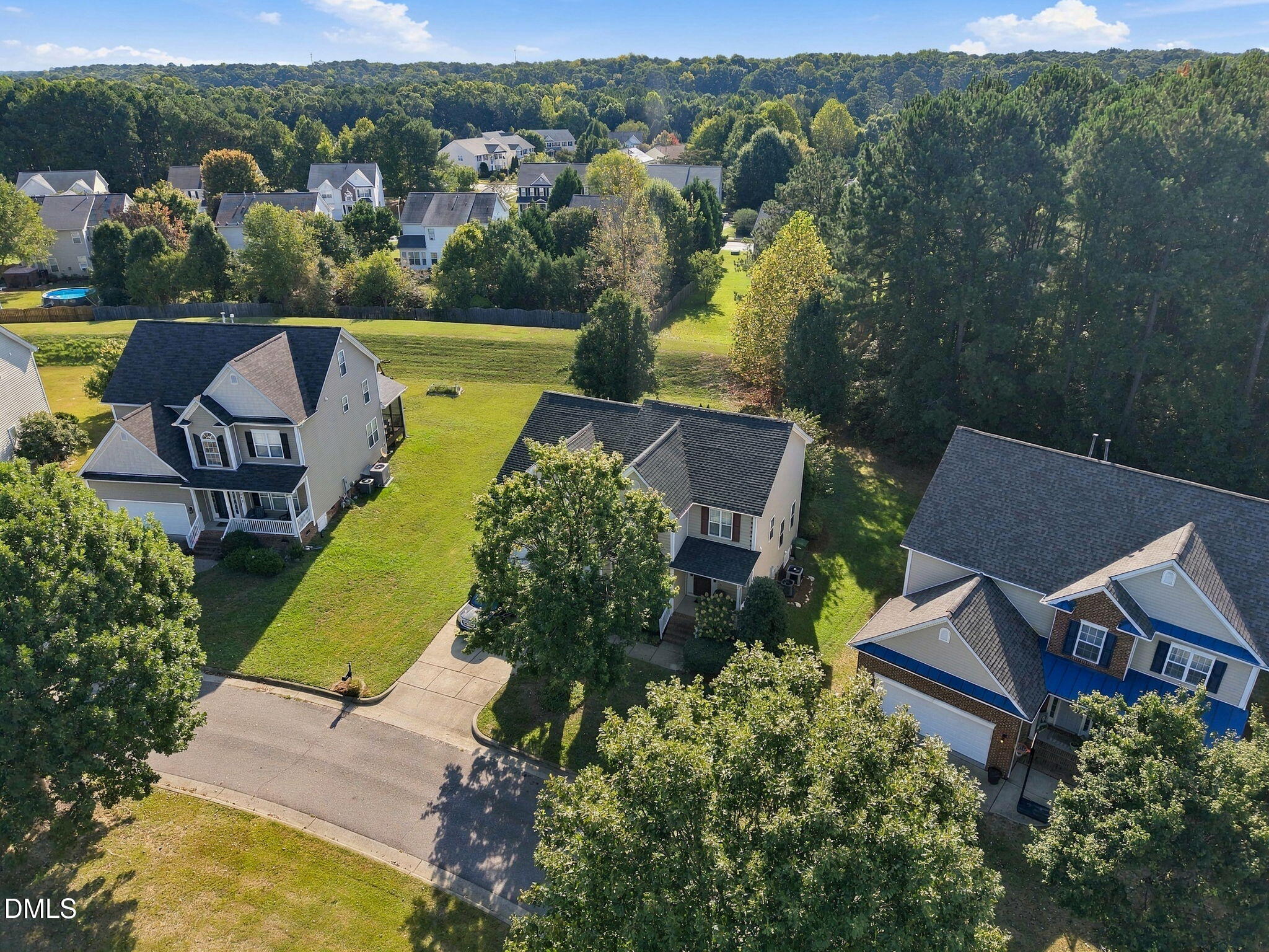 main property photo 30