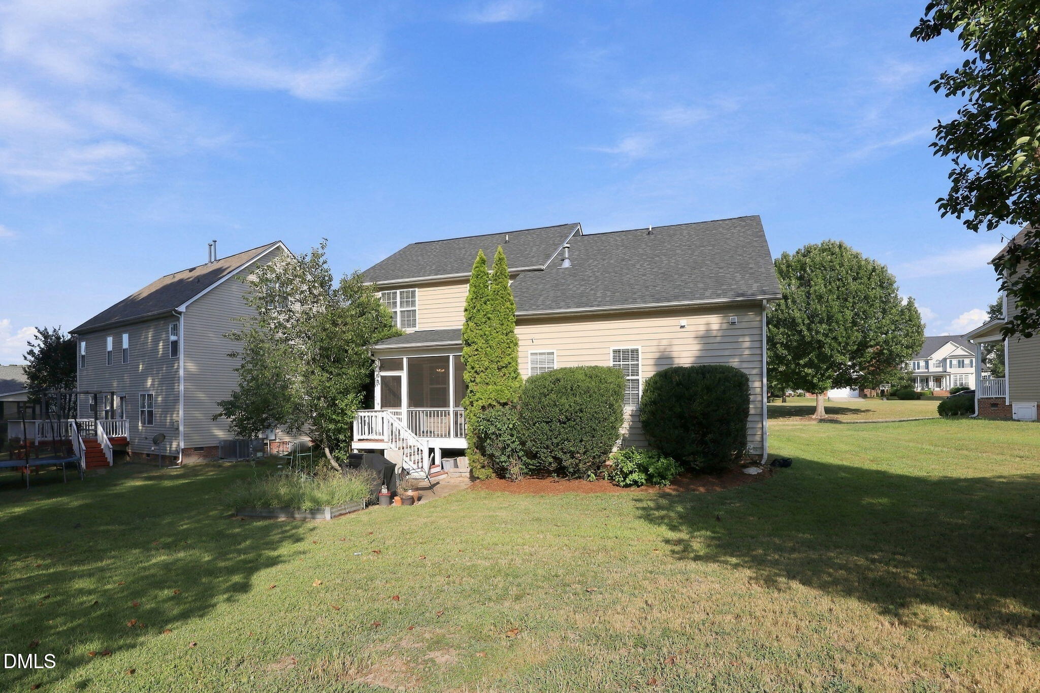 main property photo 38