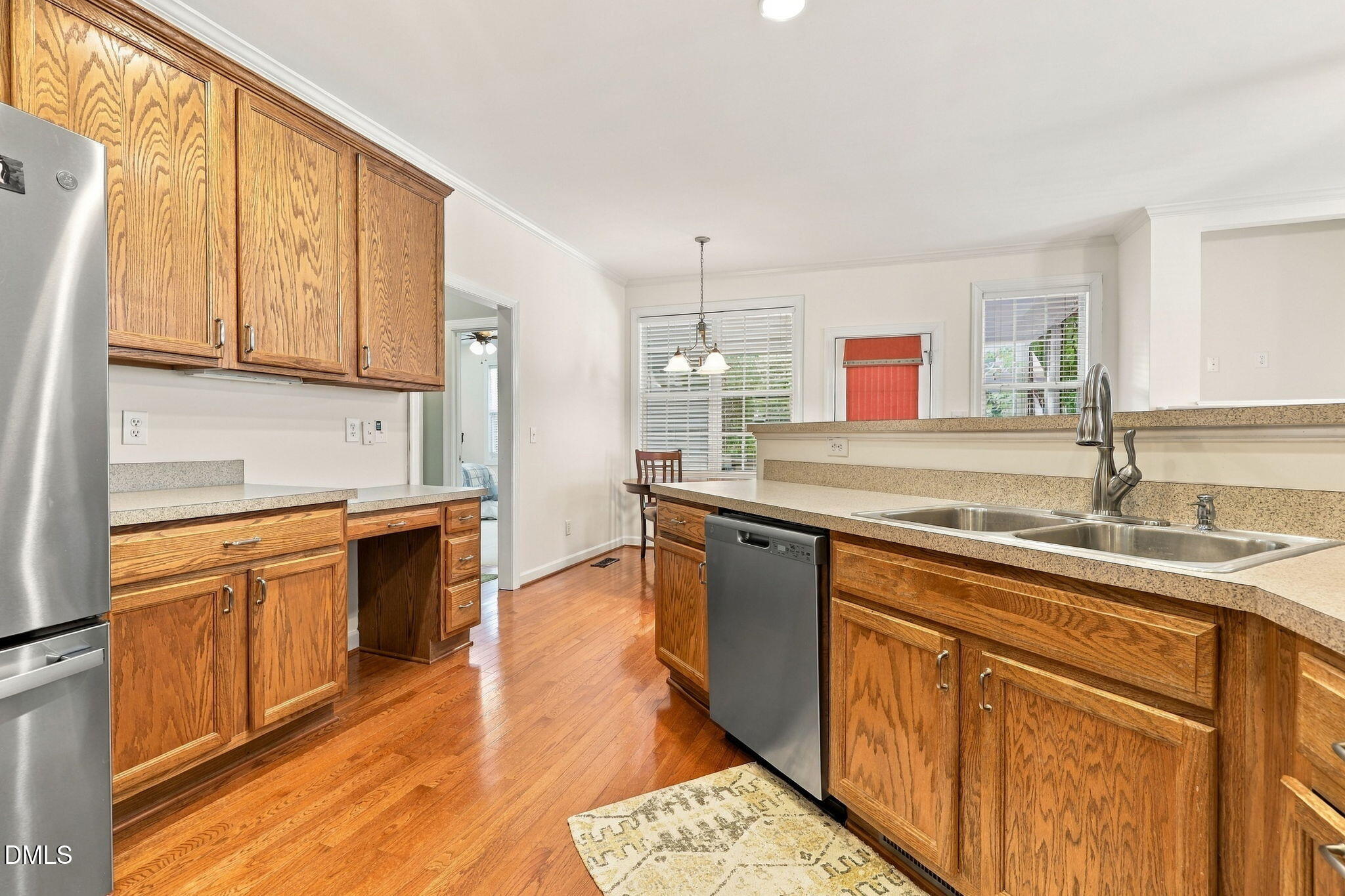main property photo 5