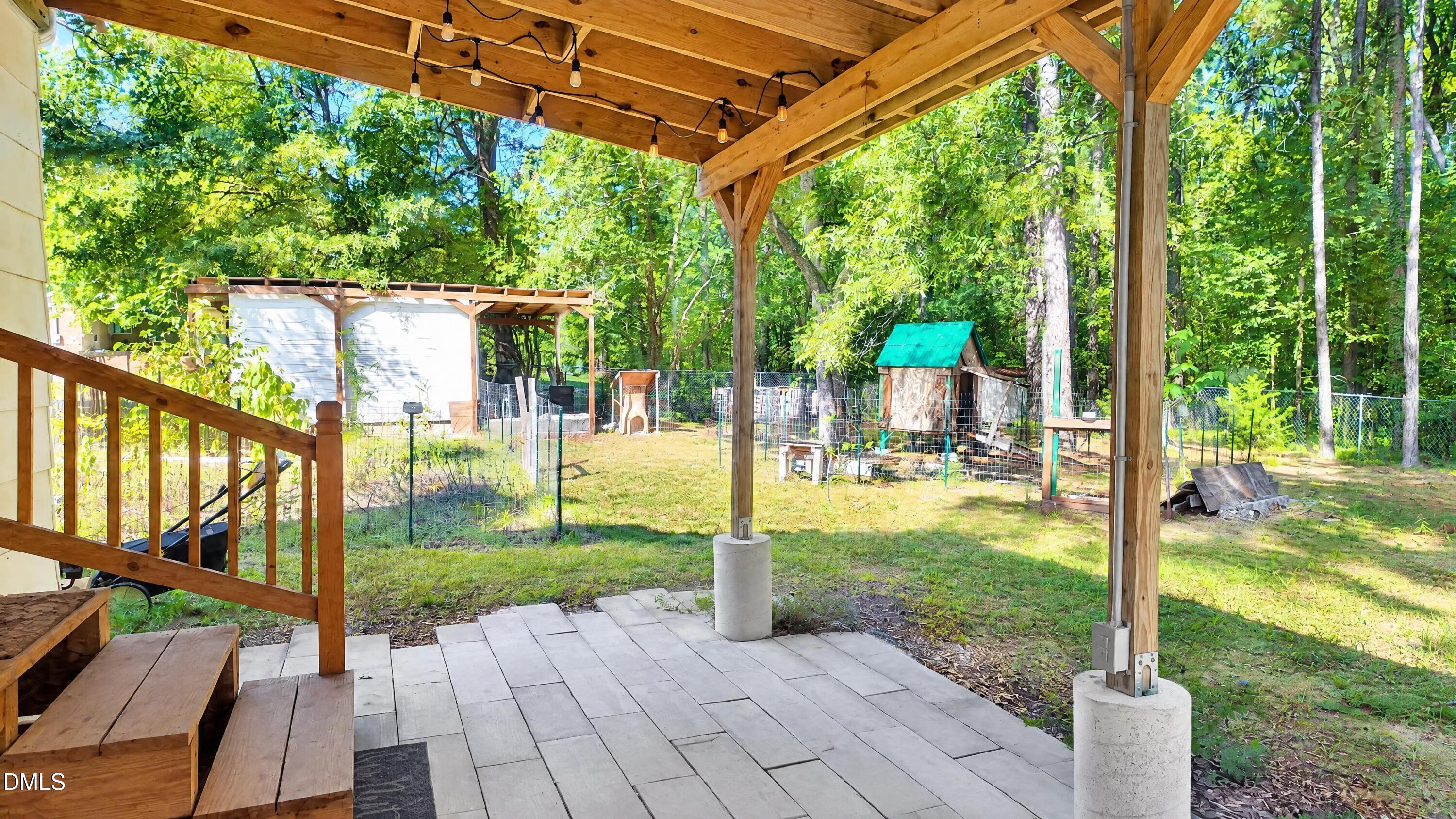 main property photo 20
