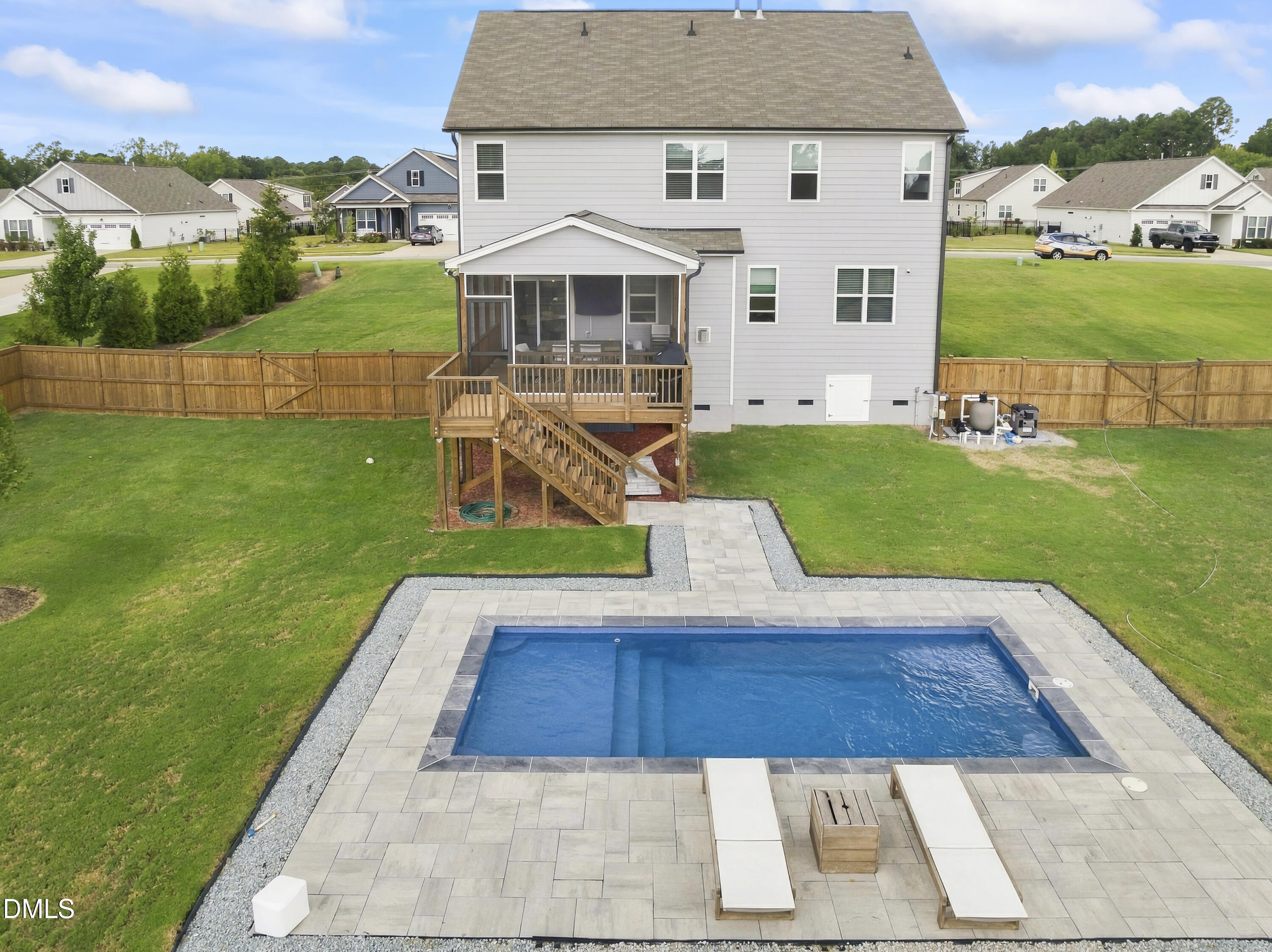 main property photo 49