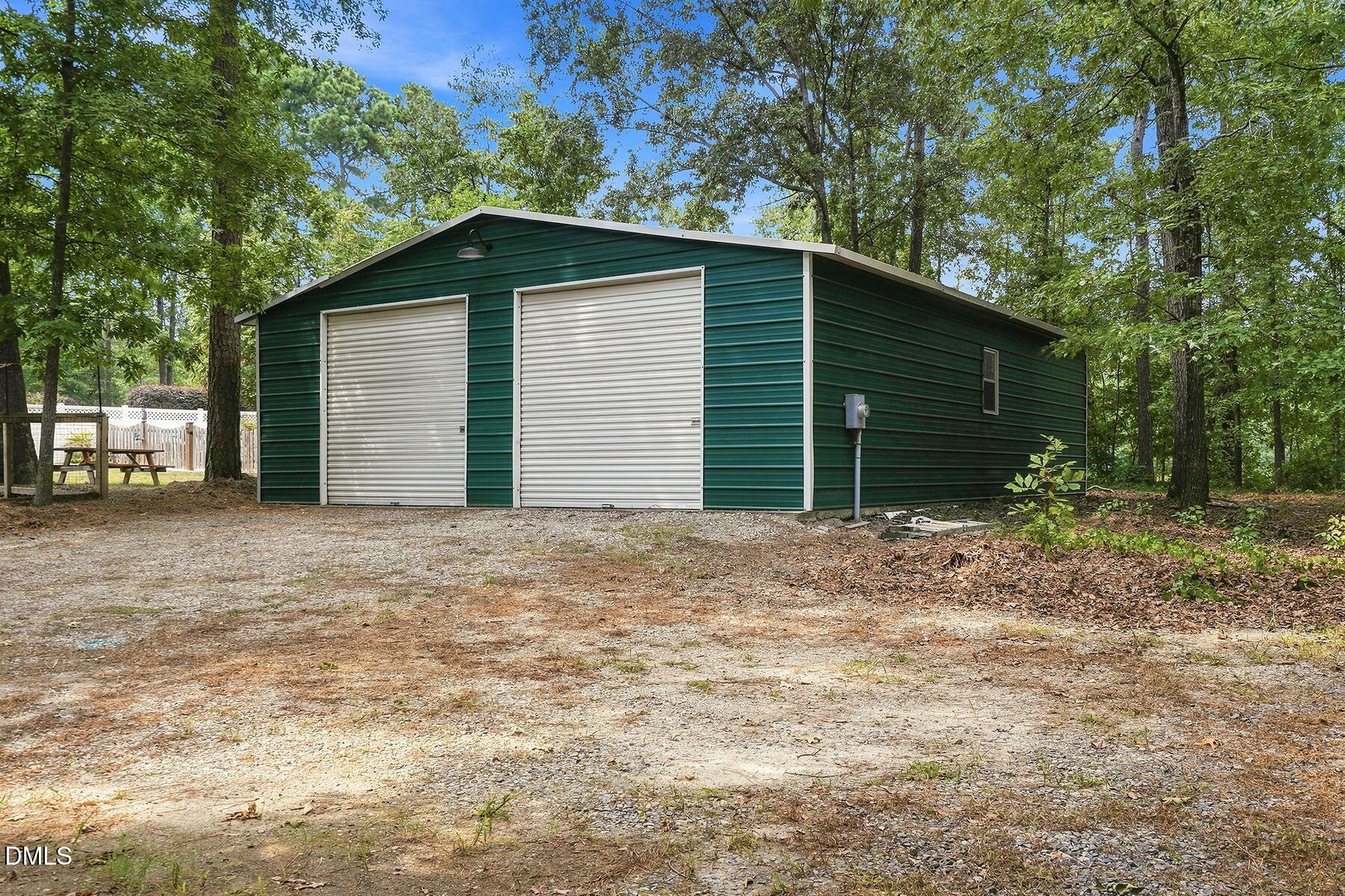 main property photo 16